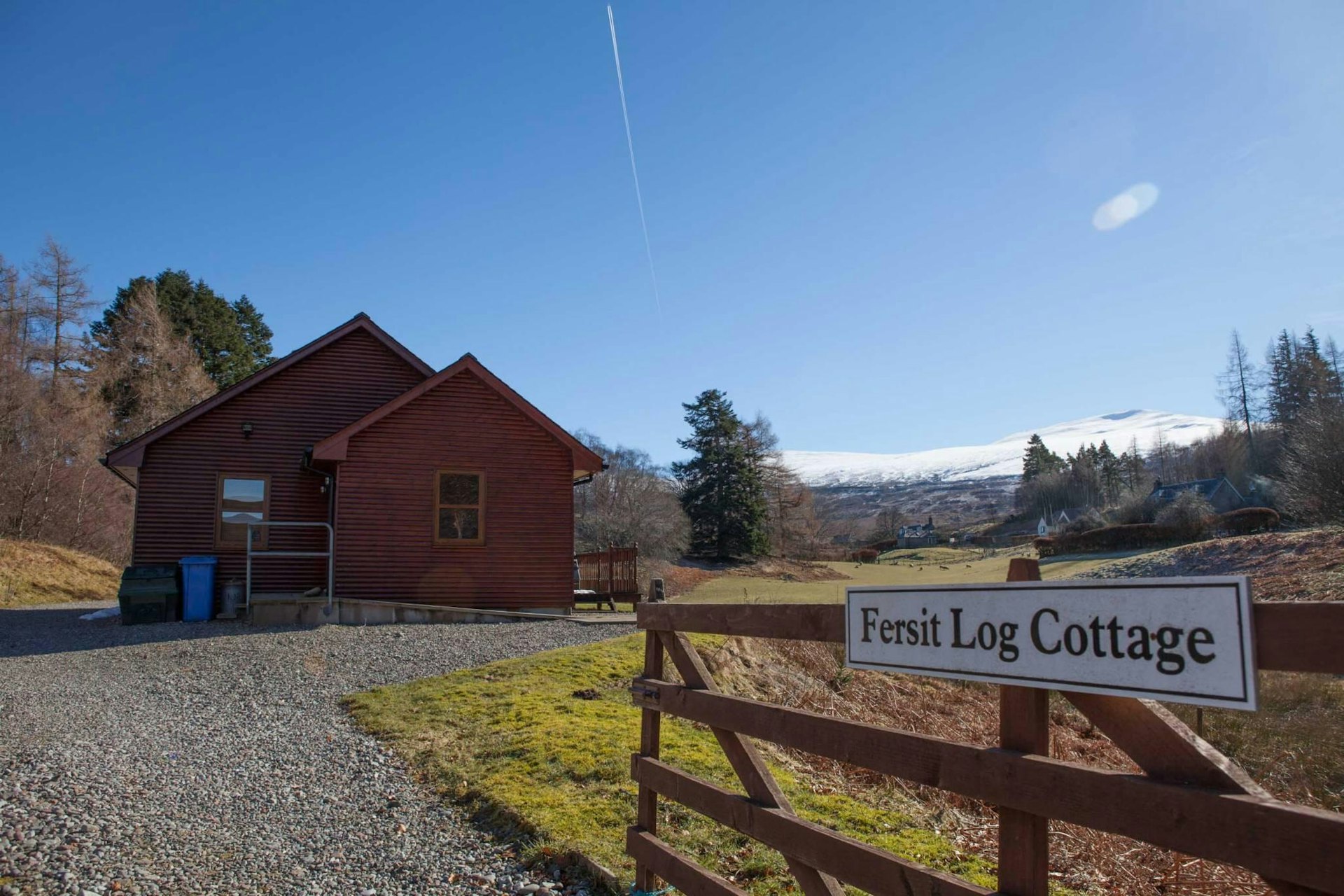 Fersit Log Cottage, Tulloch, Roy Bridge, PH31… McEwan Fraser Legal