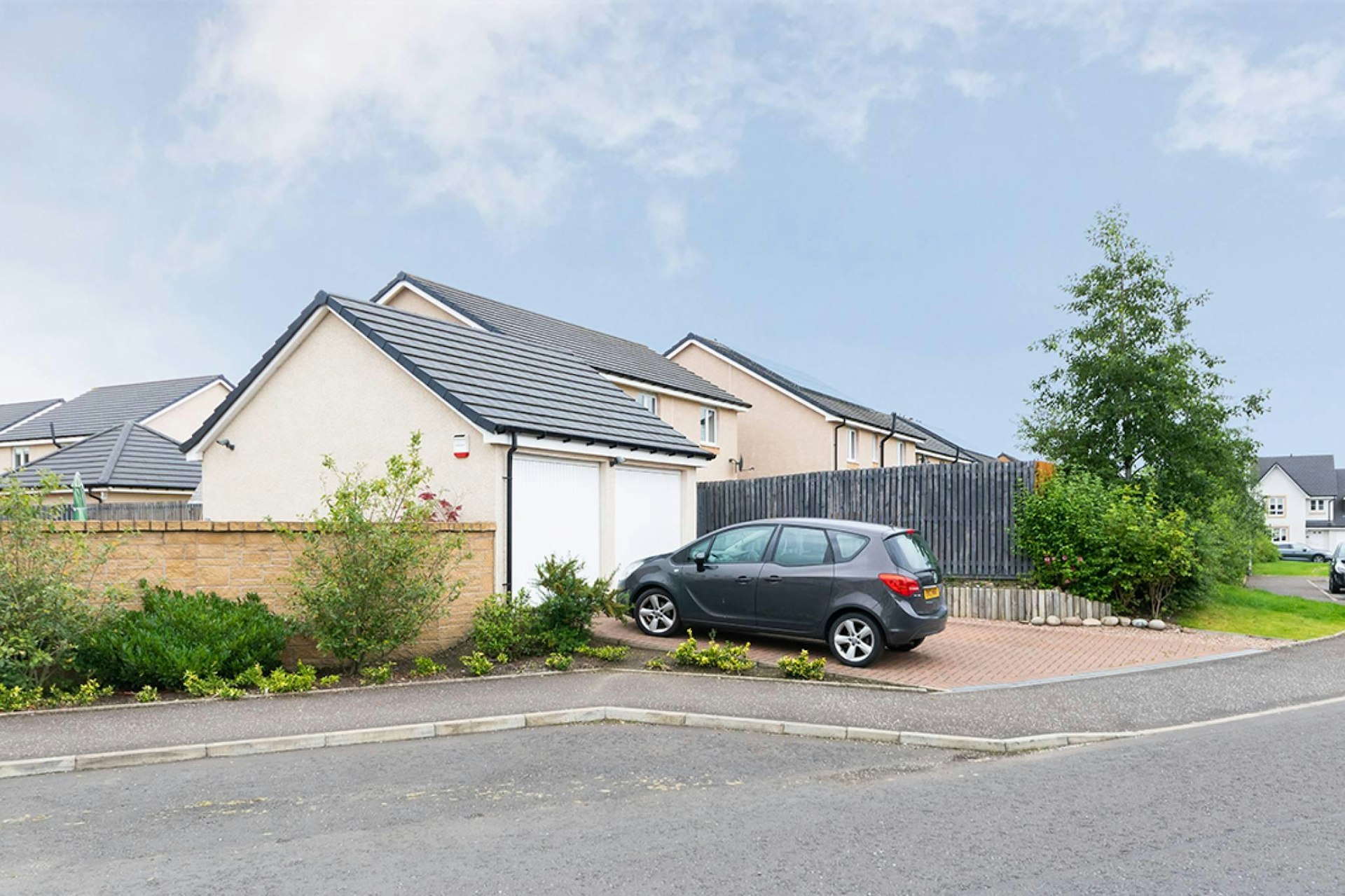 42 Lang Drive, Bathgate, EH48 2JZ McEwan Fraser Legal