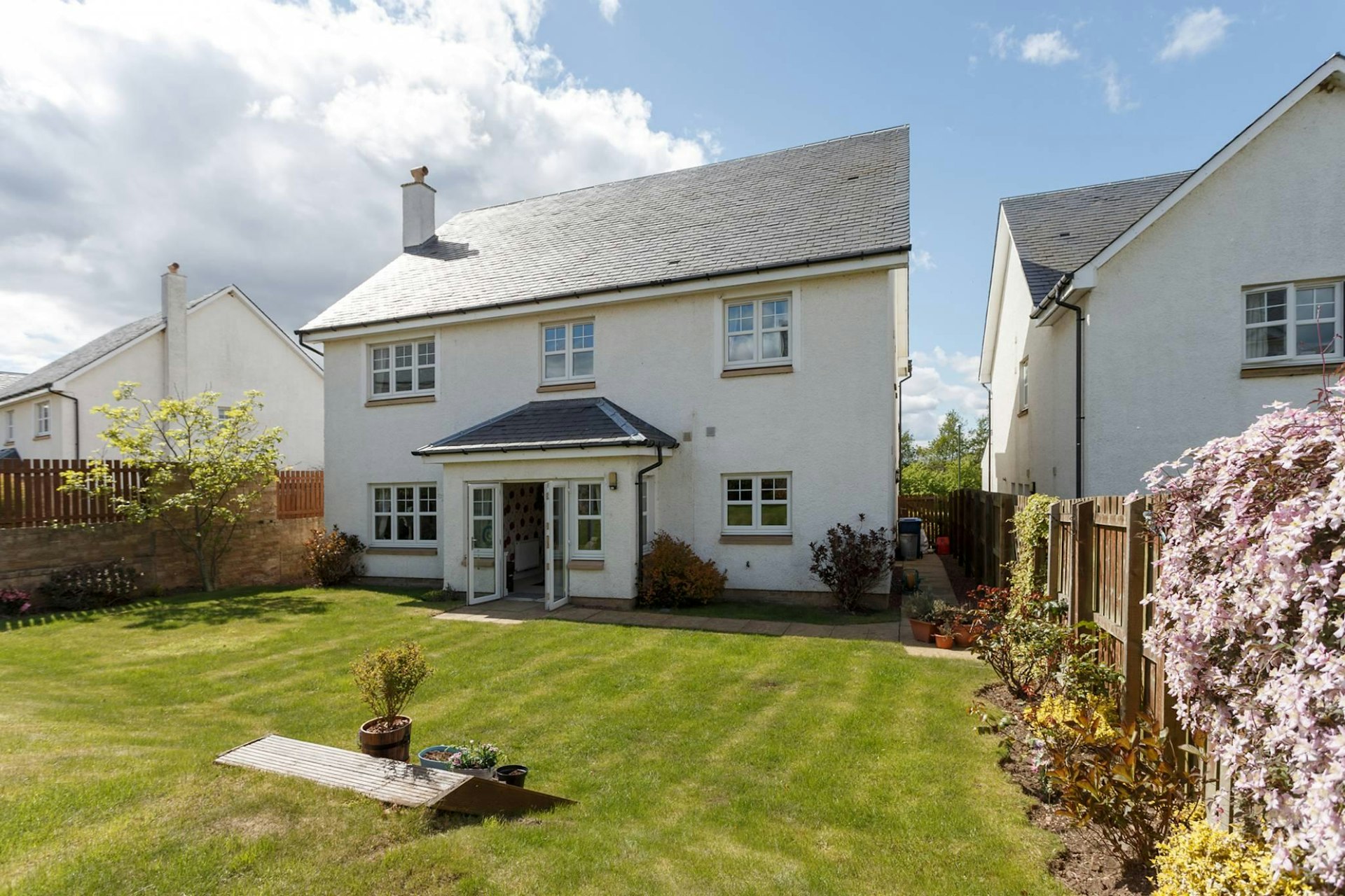 18 Magpie Gardens, Dalkeith, Edinburgh, EH22 2RA McEwan Fraser Legal