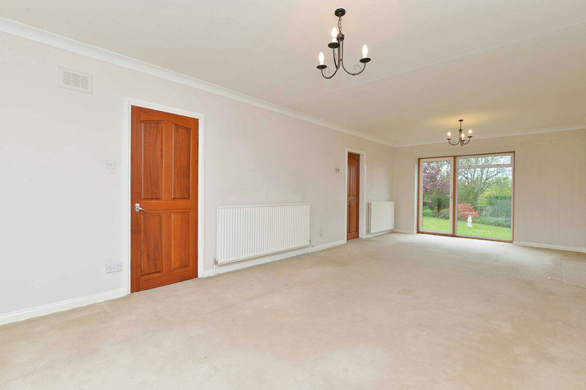 22 Weir Crescent, Eskbank, Dalkeith, EH22 3JN McEwan Fraser Legal