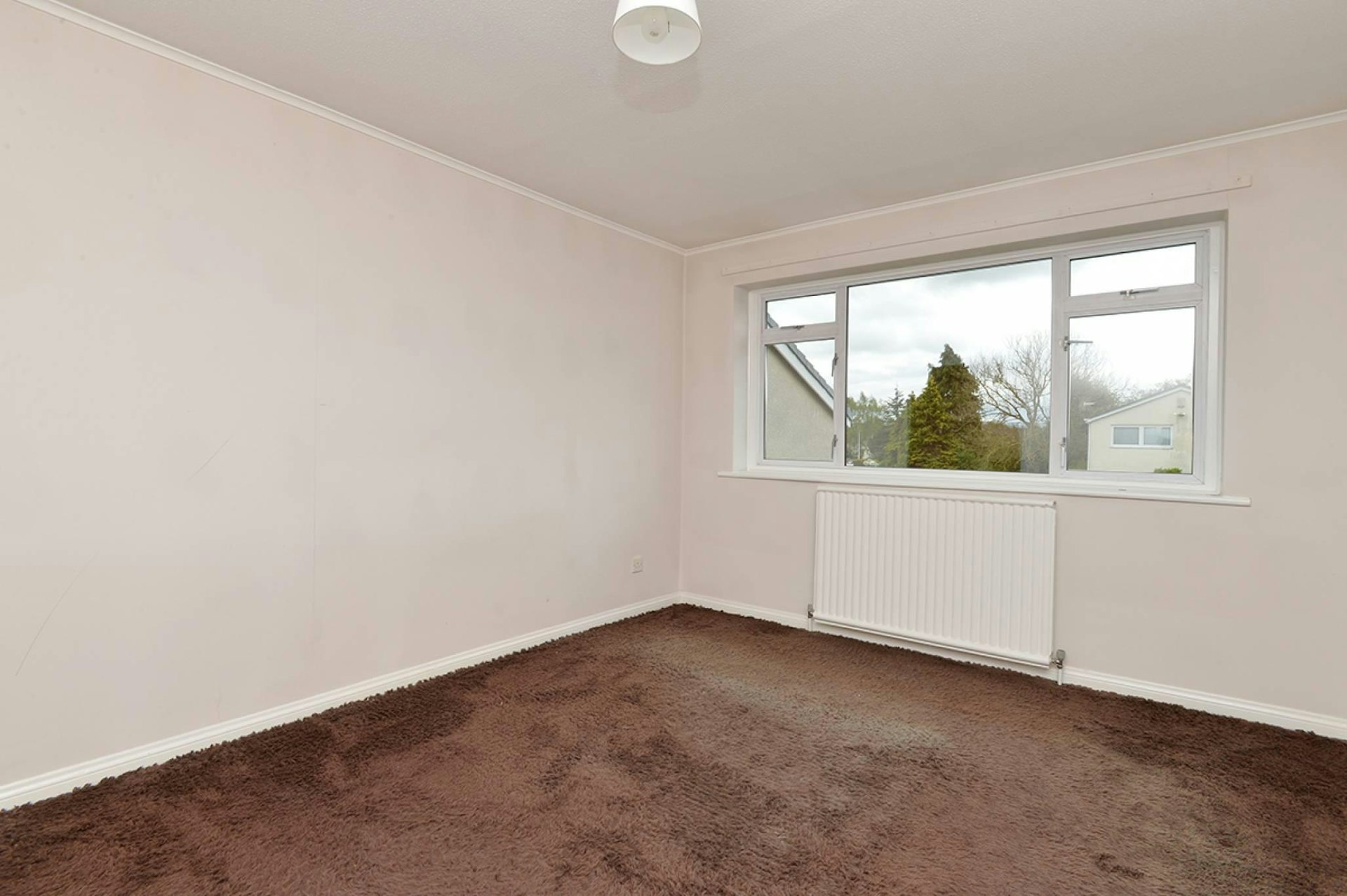 22 Weir Crescent, Eskbank, Dalkeith, EH22 3JN McEwan Fraser Legal