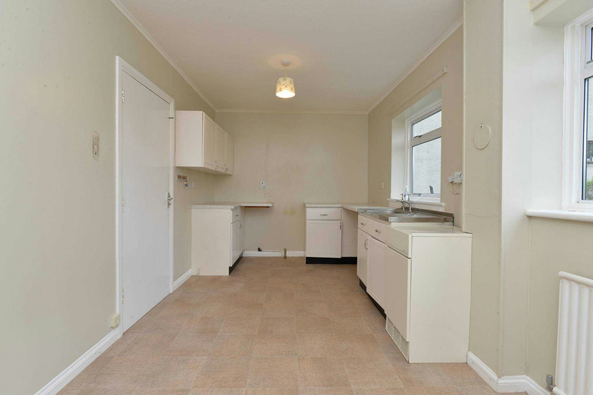 22 Weir Crescent, Eskbank, Dalkeith, EH22 3JN McEwan Fraser Legal