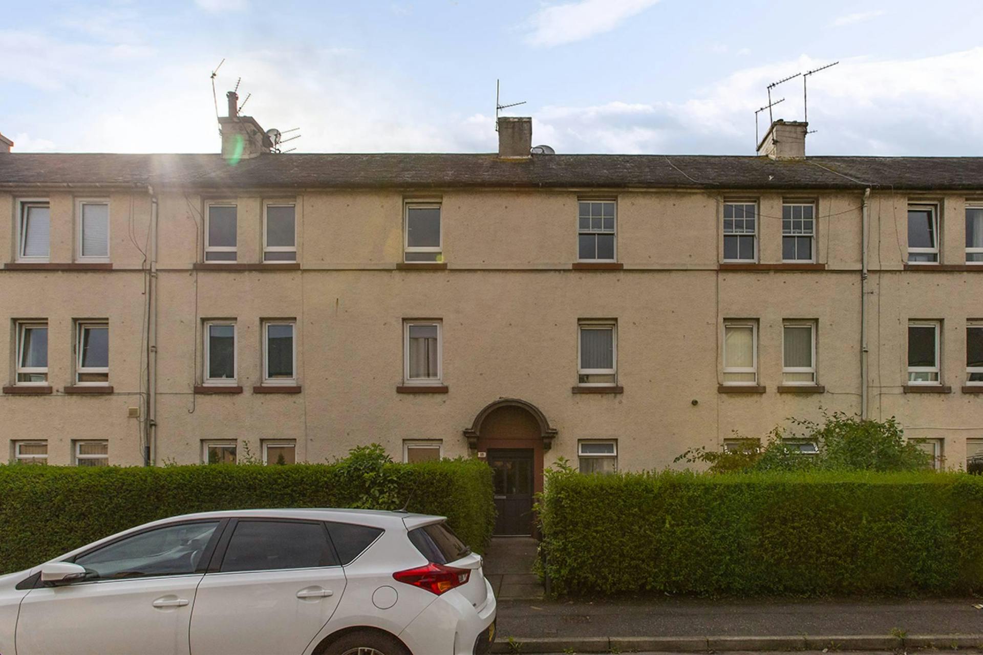 18/6 Stenhouse Avenue West, Edinburgh, EH11 3EU McEwan Fraser Legal