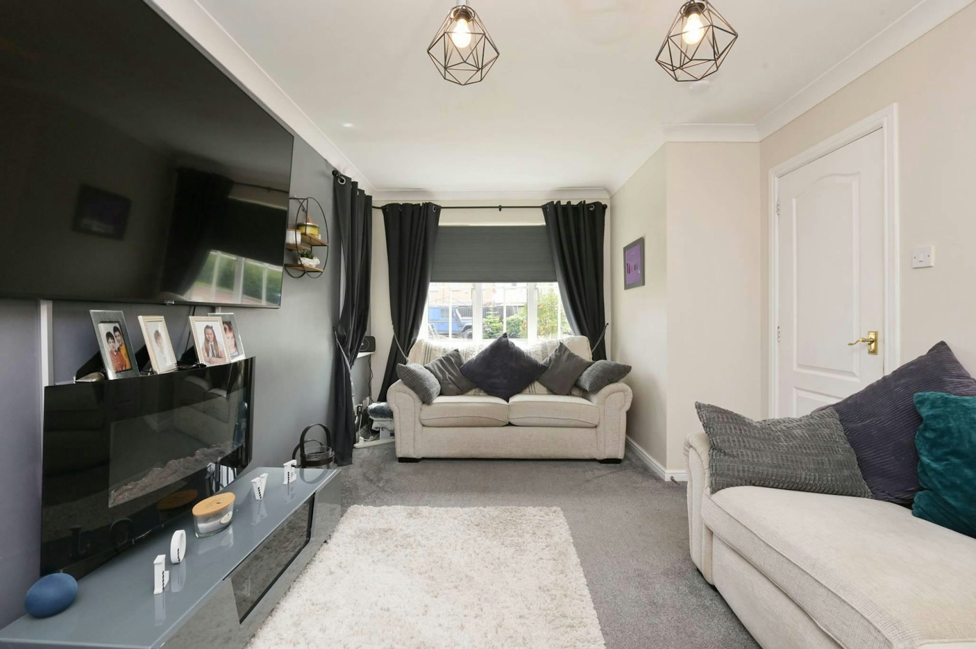 30 Badger Walk, Broxburn, West Lothian, EH52 5TW