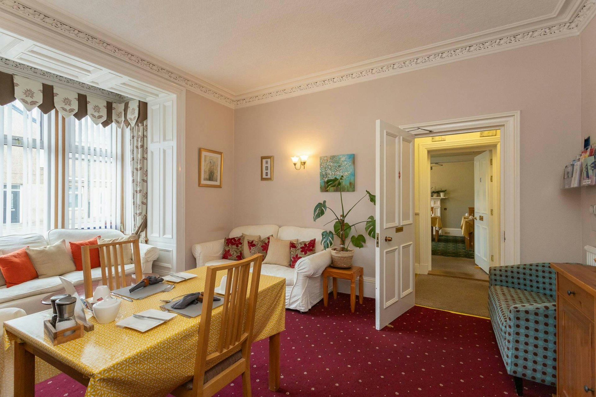 Hazeldene Guest House Strathmore Street, Perth, PH2 7HP
