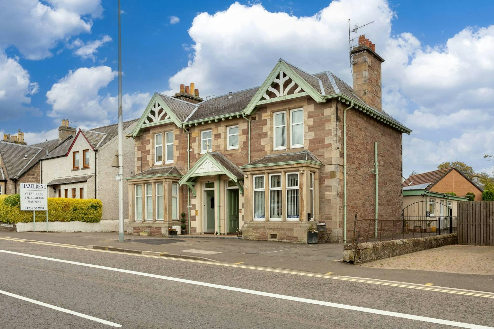 Hazeldene Guest House Strathmore Street, Perth, PH2 7HP