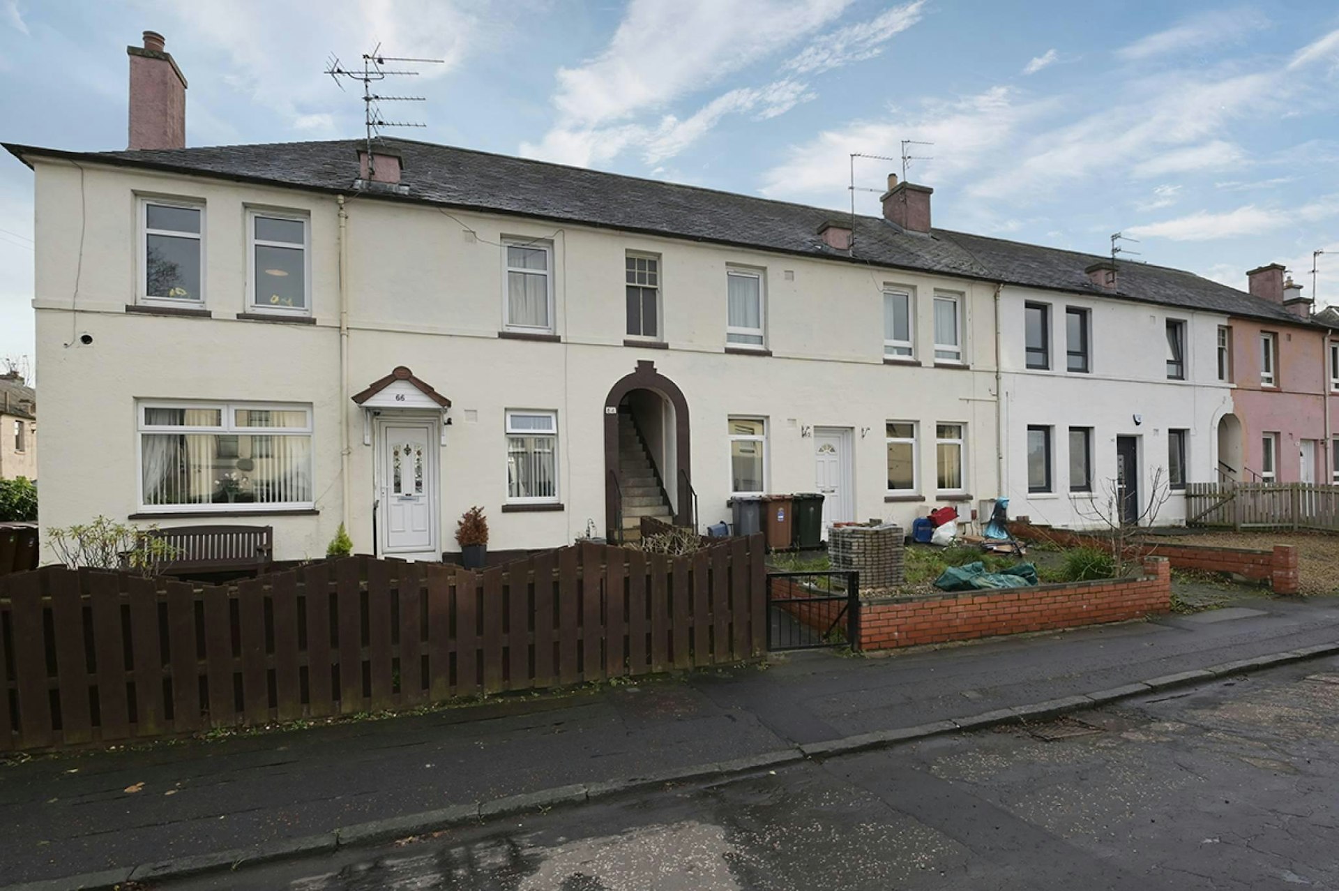 62 Stenhouse Crescent, Stenhouse, Edinburgh, EH11 3JF