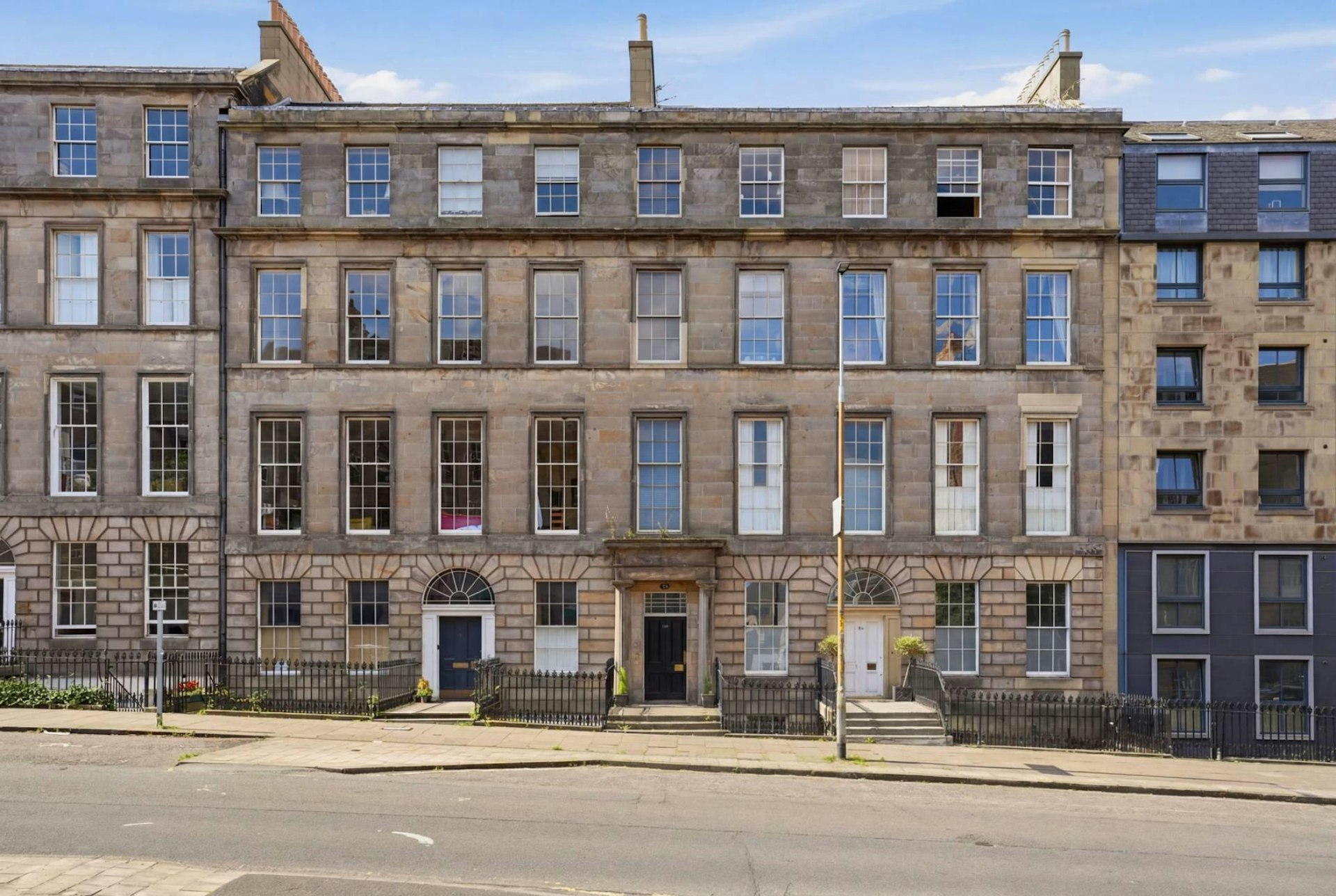 13/4 Annandale Street, Edinburgh, EH7 4AW