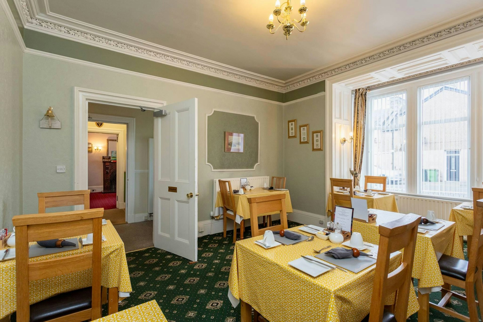 Auld Manse Guest House Strathmore Street, Perth, PH2 7HP