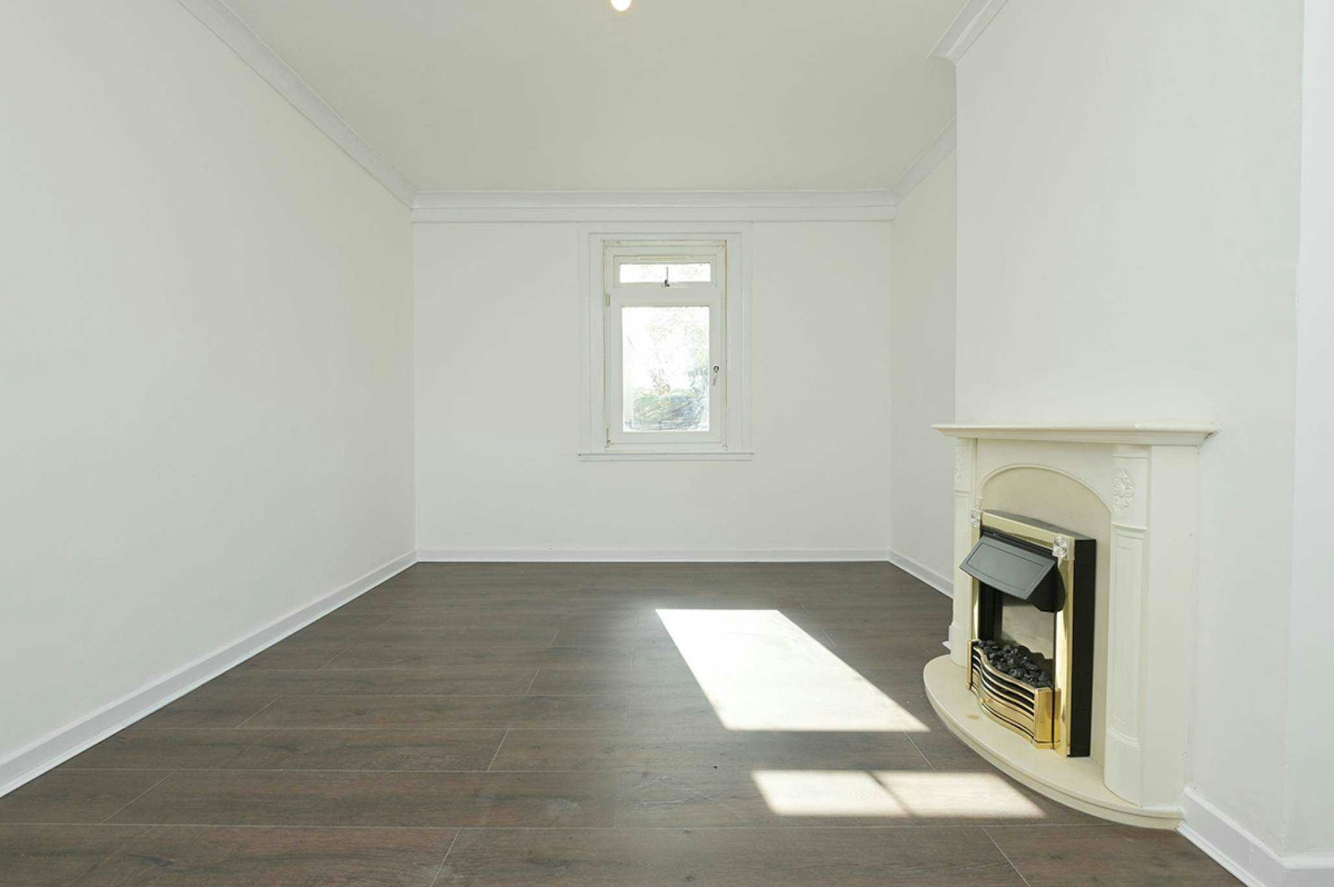 4 Millburn Road, Westfield, Bathgate, EH48 3BT