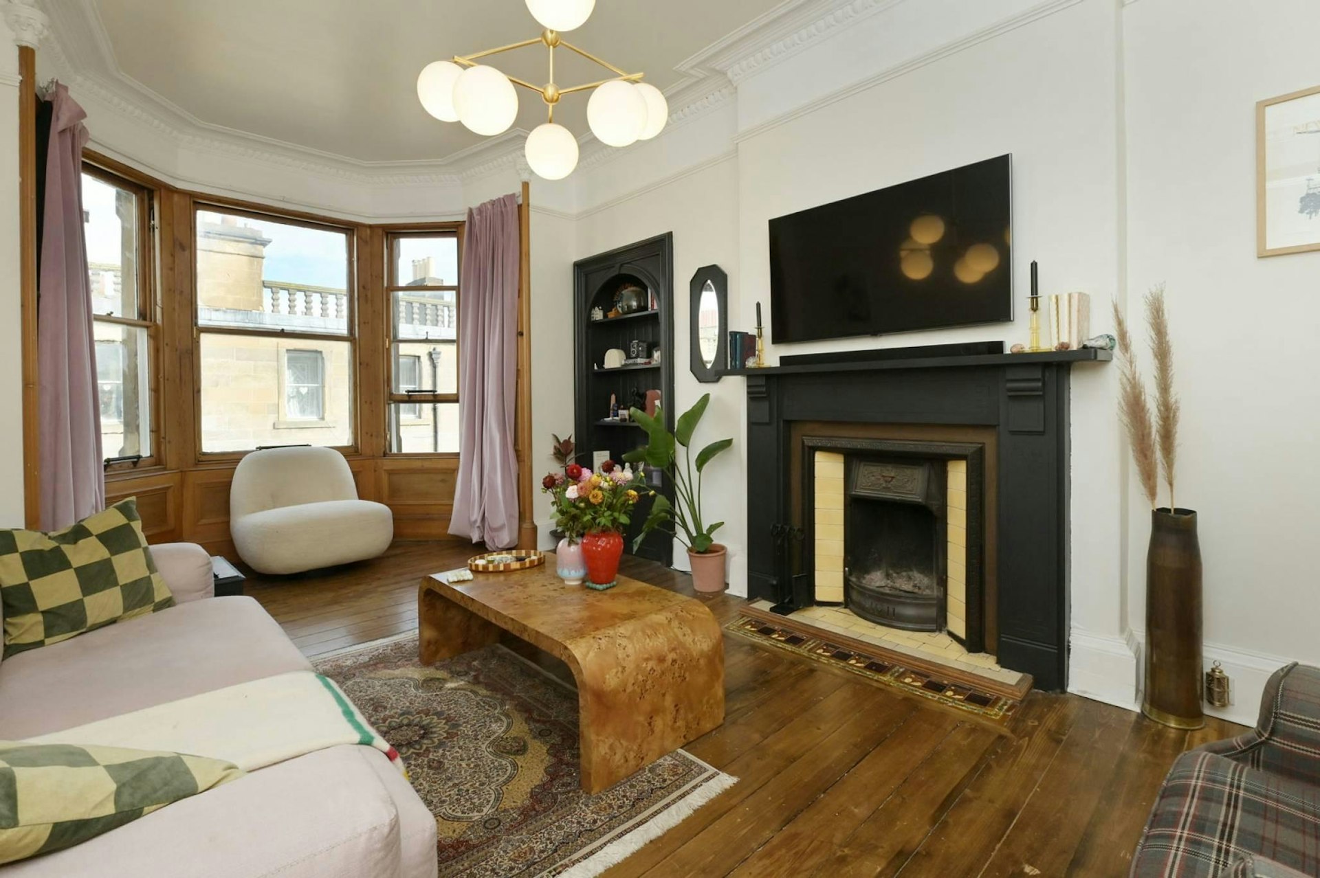 3/9 Craighall Crescent, Trinity, Edinburgh, EH6 4RX