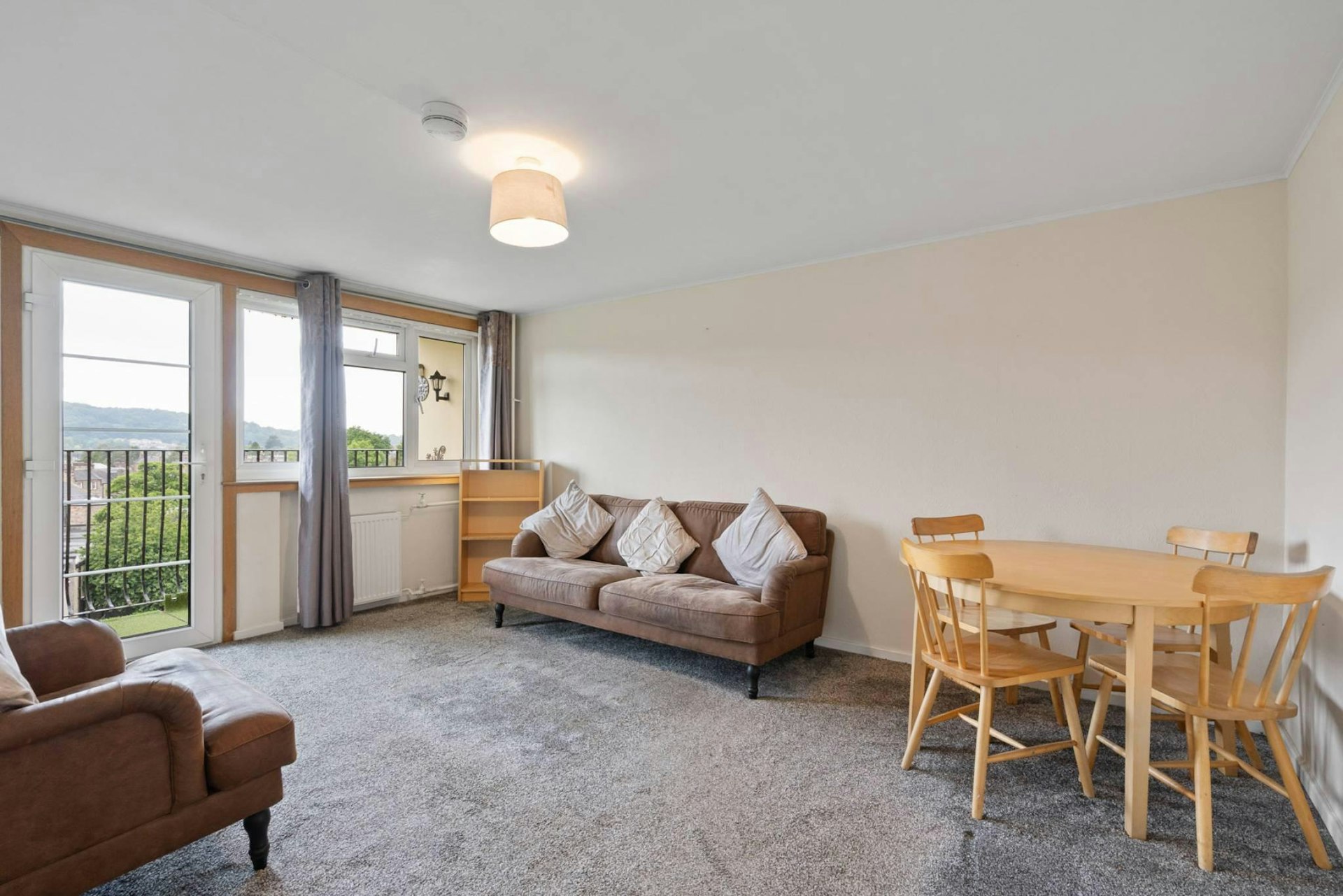 2/11 Maidencraig Court, Edinburgh, EH4 2BQ