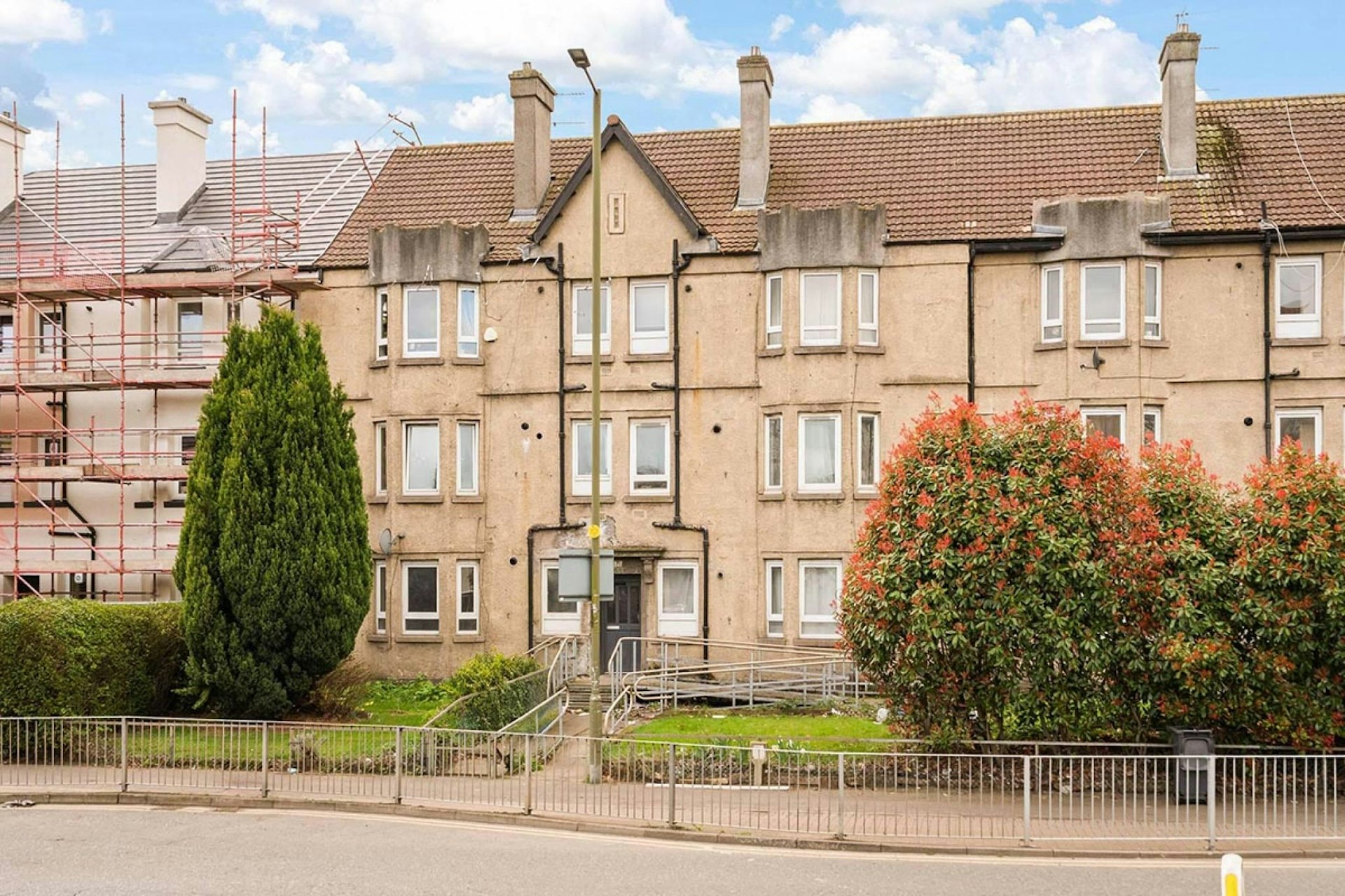 71/3 Lochend Road South, Edinburgh, EH7 6BS