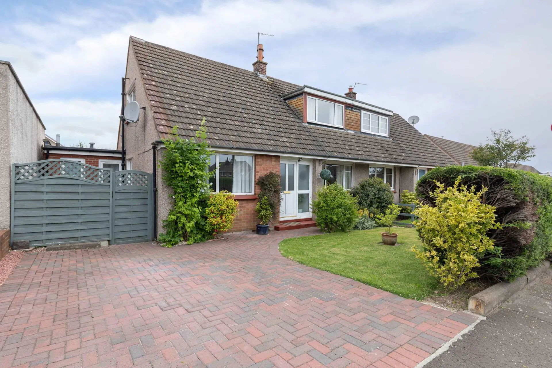 29 Riccarton Mains Road, Currie, EH14 5NQ McEwan Fraser Legal