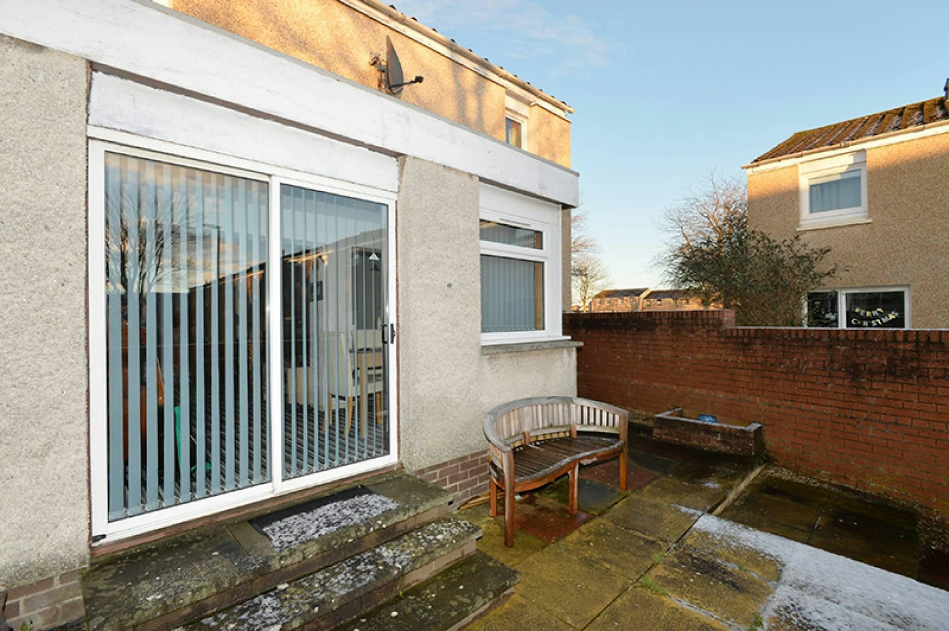 17 Russell Court, , Dunfermline, KY11 4XW McEwan Fraser Legal