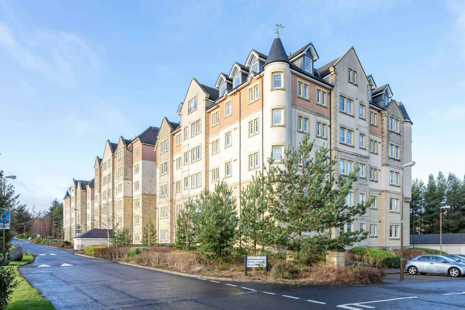 86 Eagles View, Deer Park, Livingston, EH54 8AJ McEwan Fraser Legal