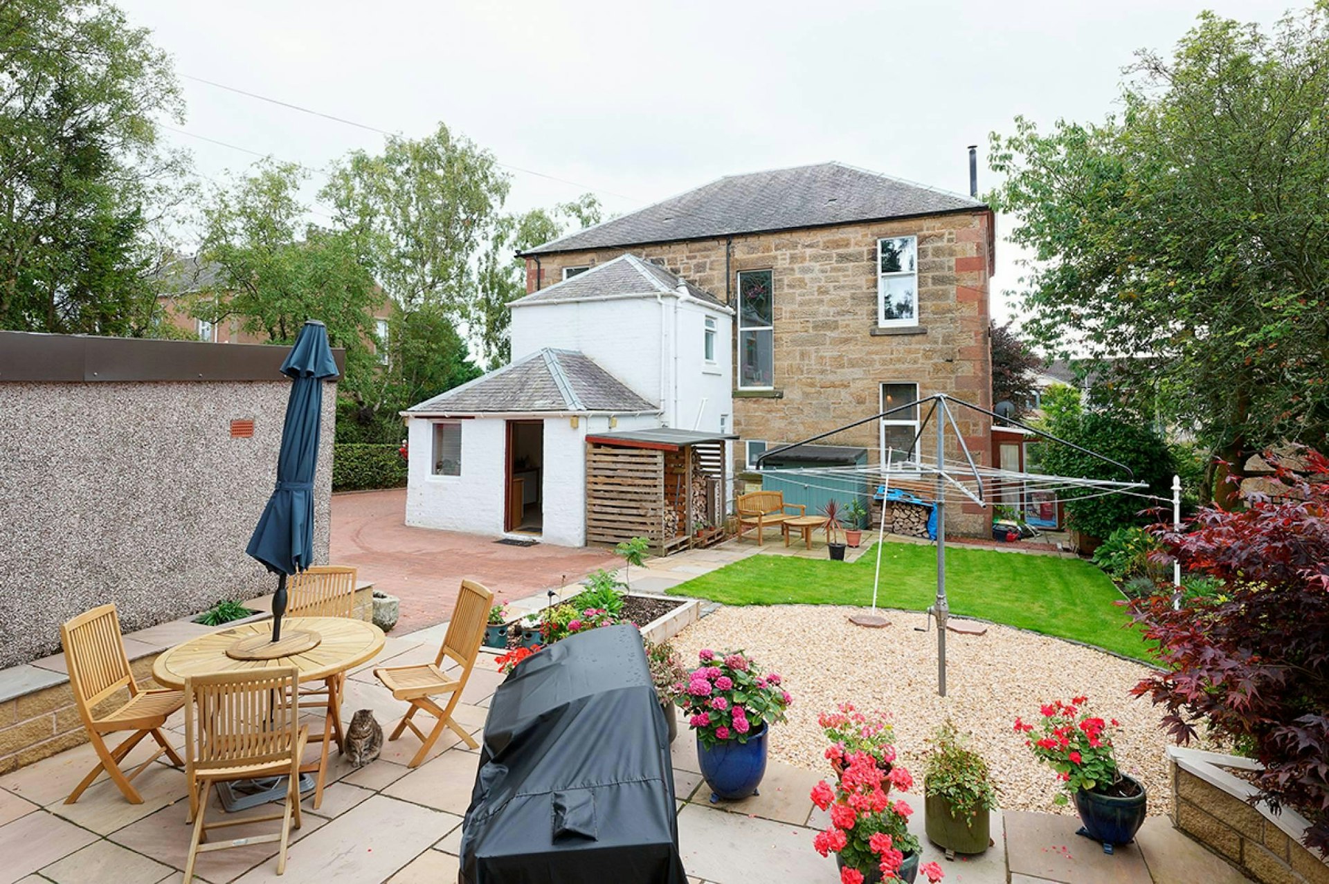 44 Station Road, Carluke, ML8 5AD McEwan Fraser Legal