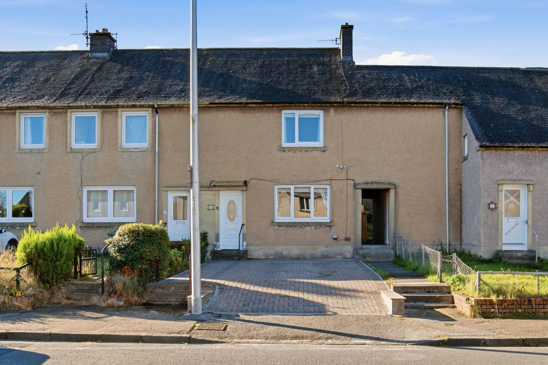 85 Eastfield Drive, Penicuik, EH26 8DL