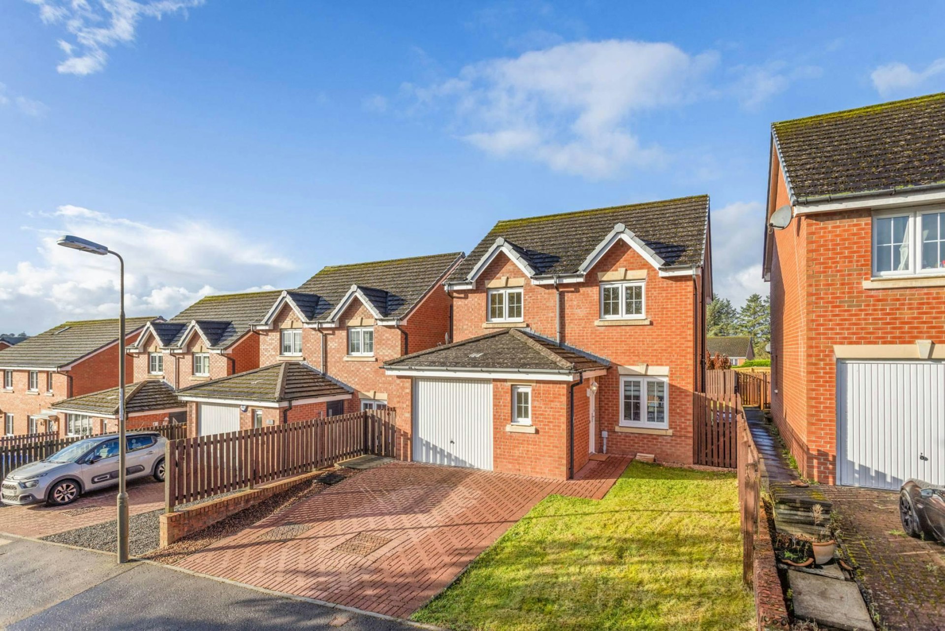 13 Woodhill Road, Blackridge, Bathgate, EH48 3RN