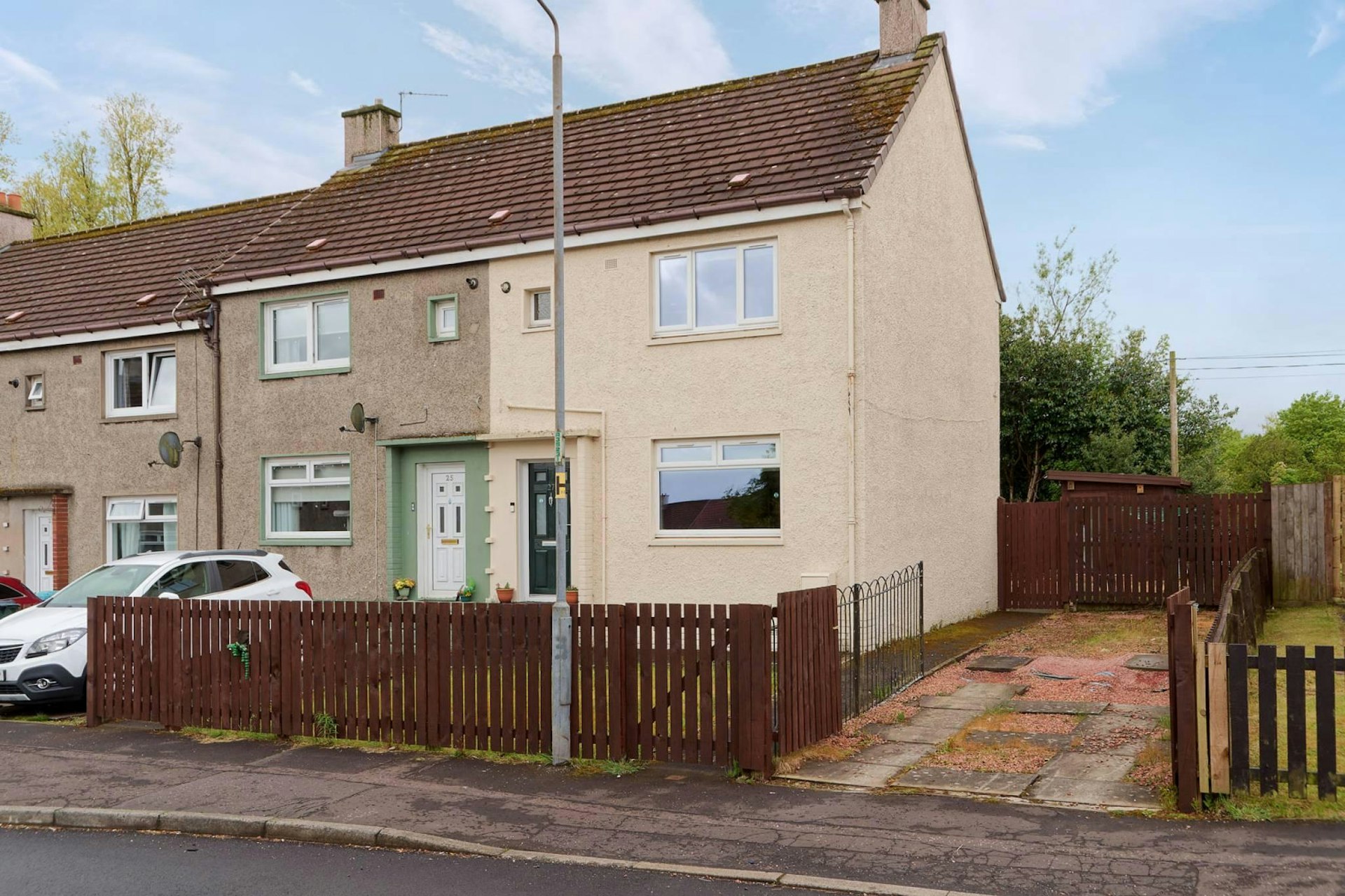 27 Inverkip Drive, Dykehead, Shotts, ML7 4DF