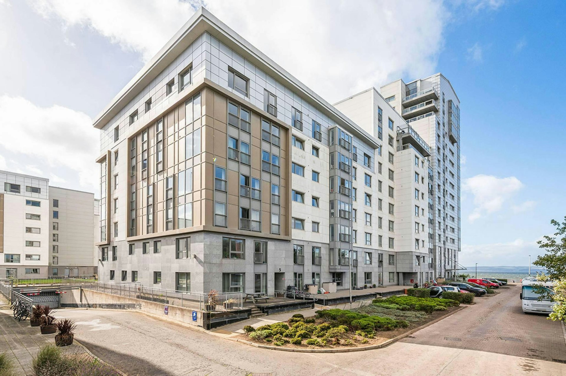 Flat 12, 5 Western Harbour View, Newhaven, Edinburgh, EH6 6PF