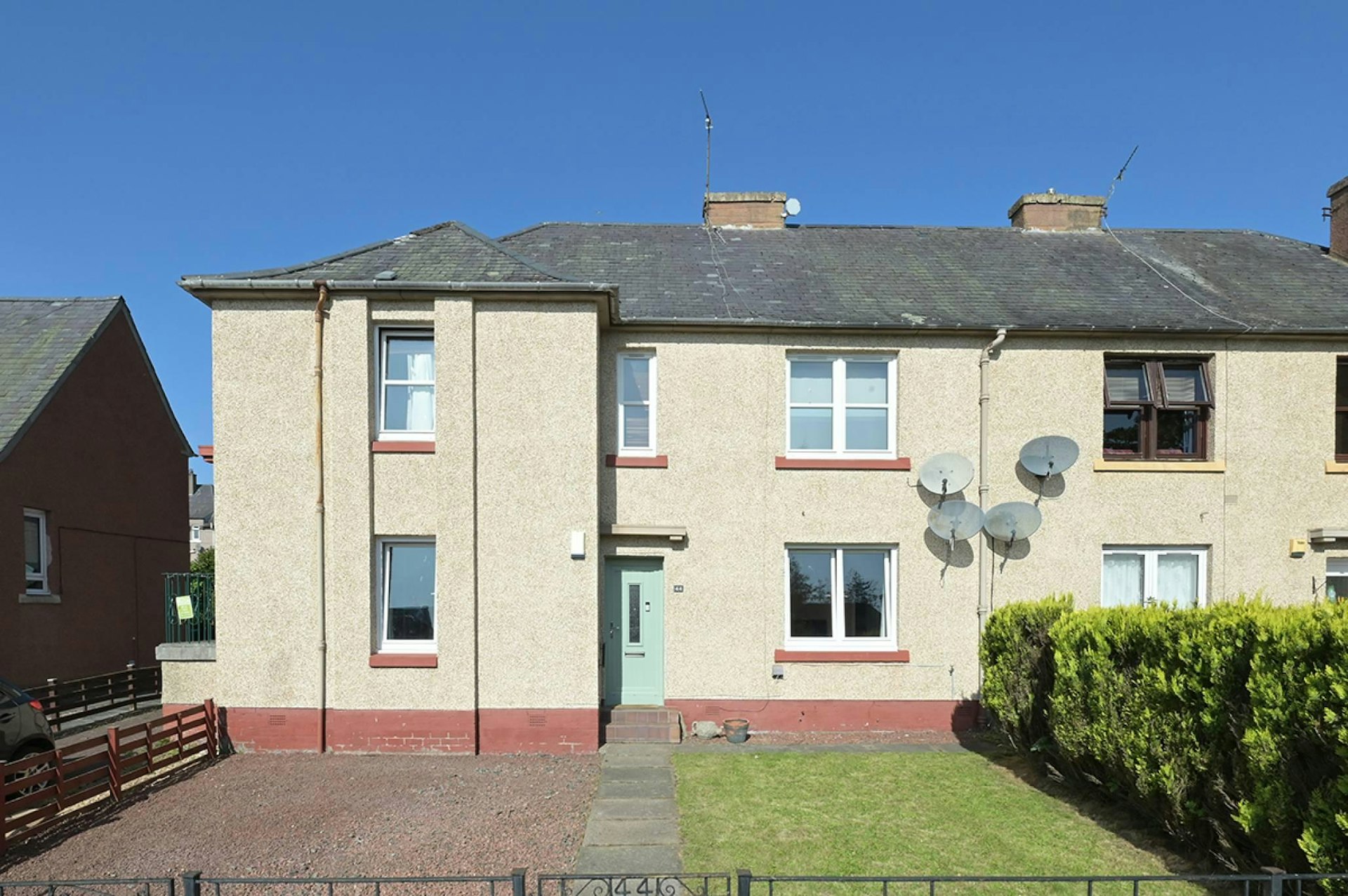 44 Carlops Crescent, Penicuik, EH26 0DN