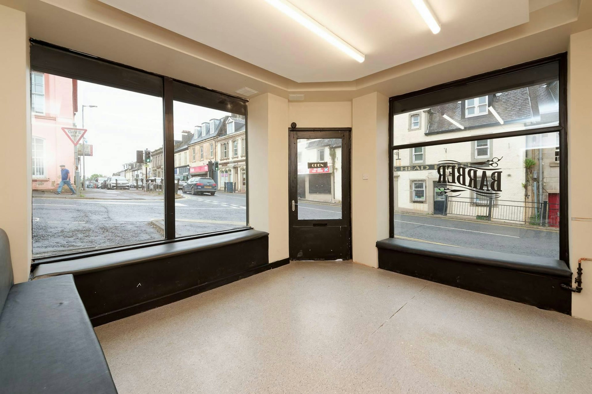 1 Strand, Beith, KA15 1DT