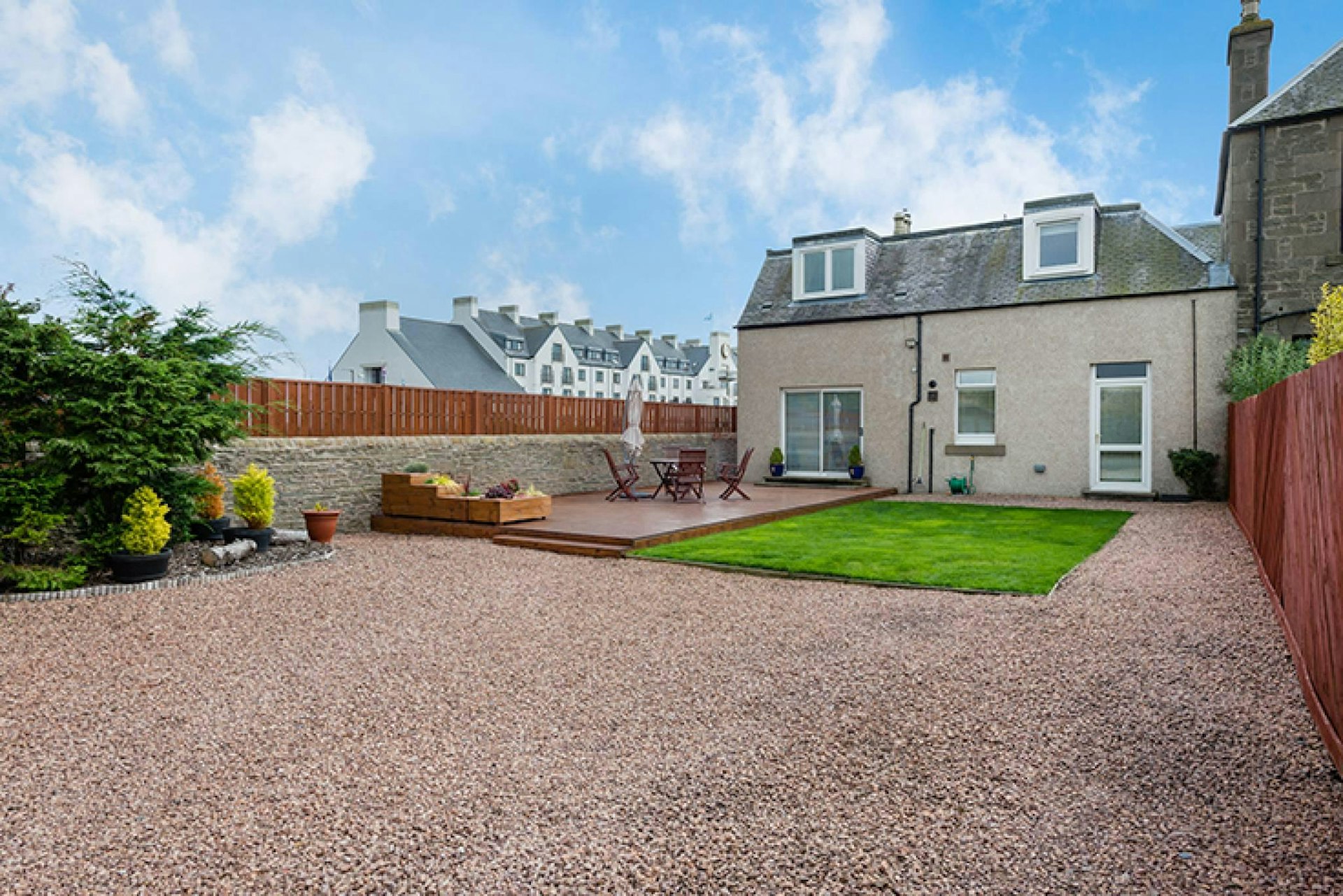 9 Links Parade, Carnoustie, DD7 7JF McEwan Fraser Legal