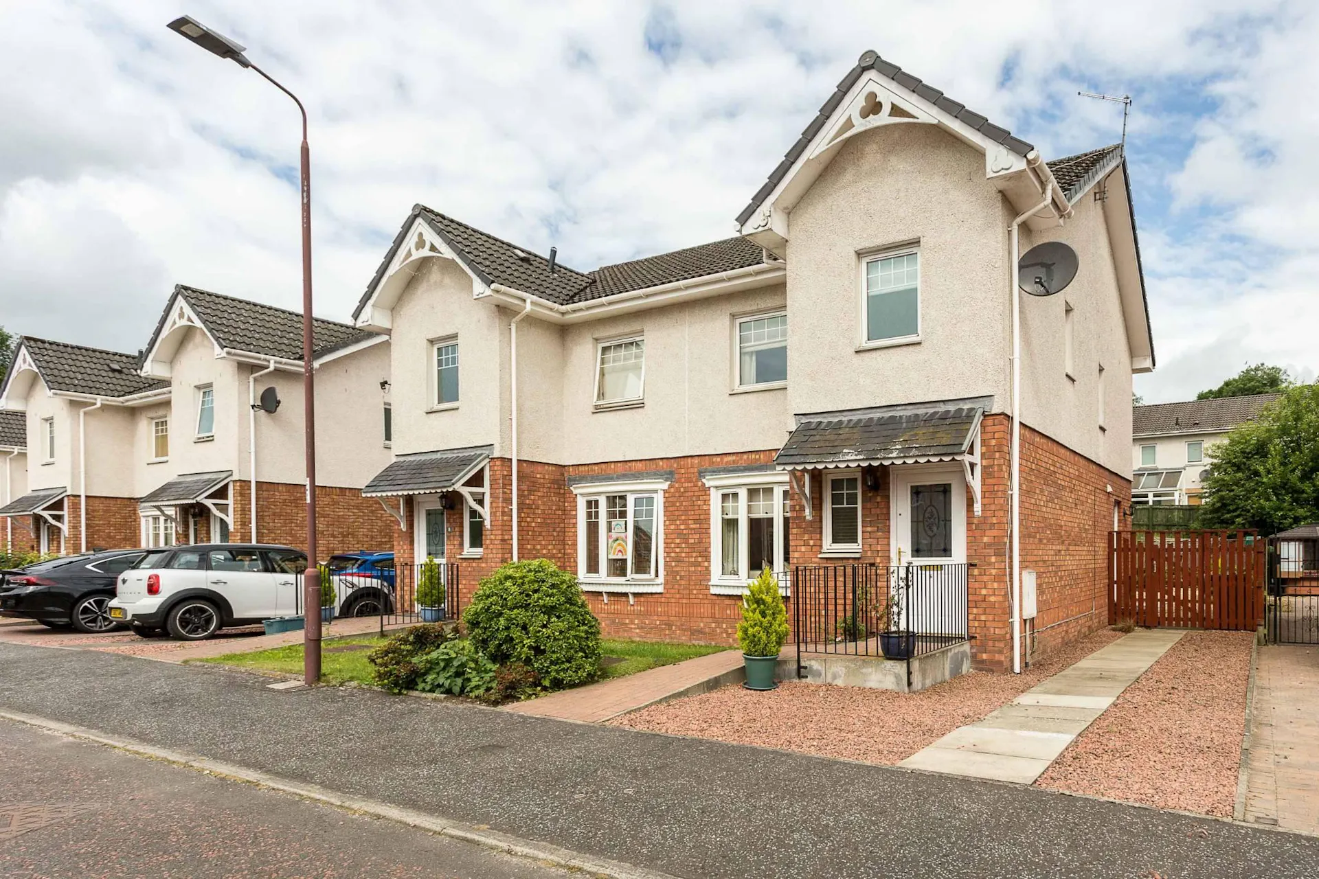 6 Coats Crescent, , Alloa, FK10 2AQ McEwan Fraser Legal