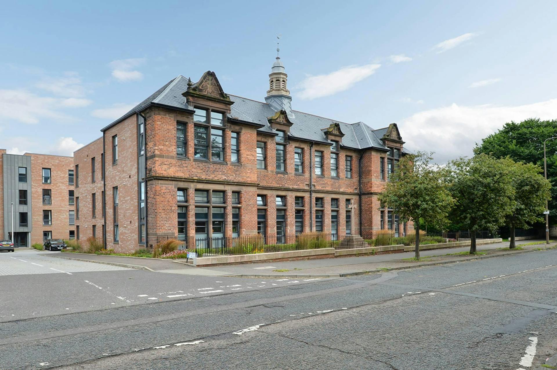 Flat 2, 19 Paterson Place, Edinburgh, EH15 3JN McEwan Fraser Legal
