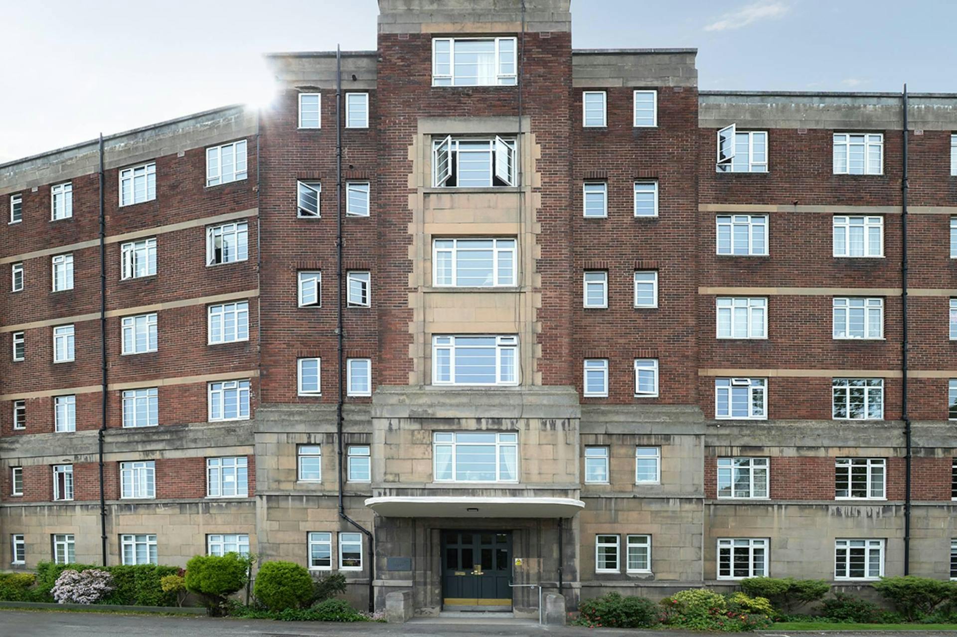 31 Learmonth Court, Comely Bank, Edinburgh, EH4… McEwan Fraser Legal