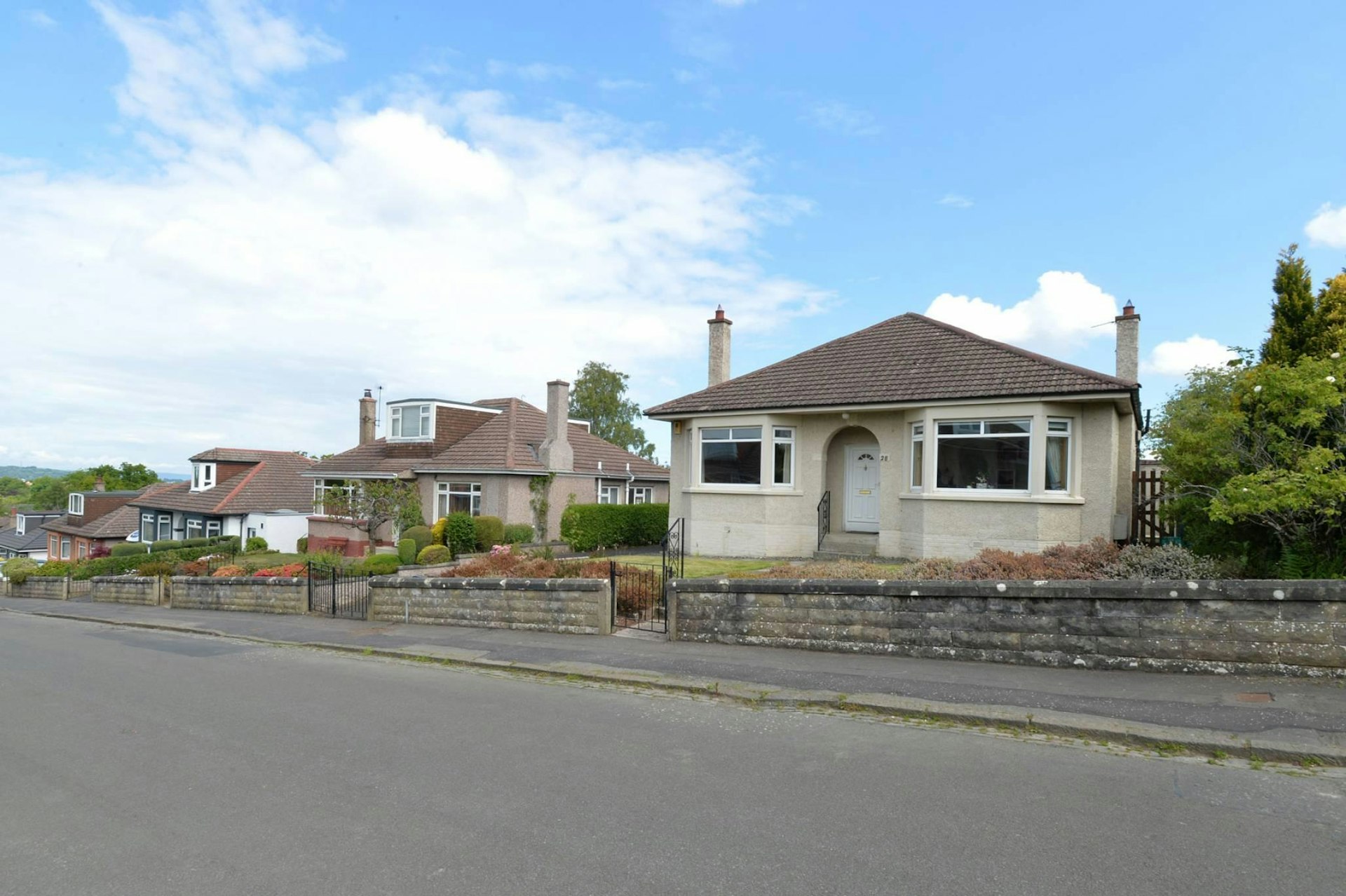 28 Woodhall Bank, Colinton, Edinburgh, EH13 0HJ McEwan Fraser Legal