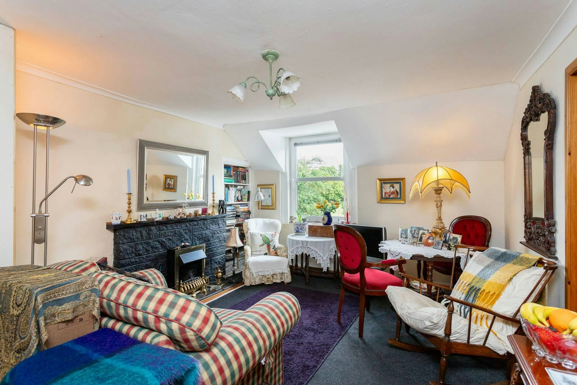 2 East End Cottage, The Morays, Blackford, PH4 1QH