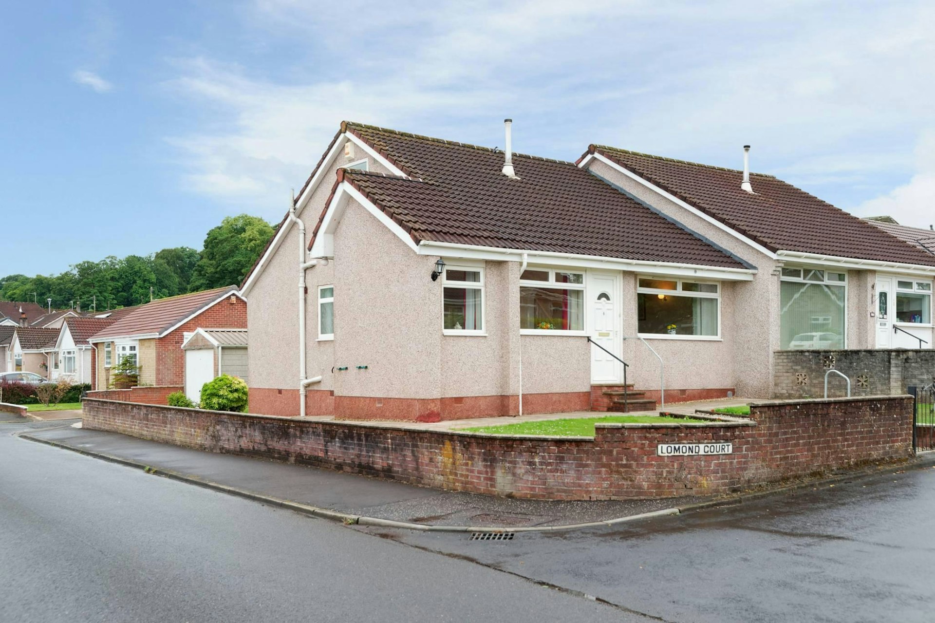 6 Lomond Court, Barrhead, Glasgow, G78 2DY