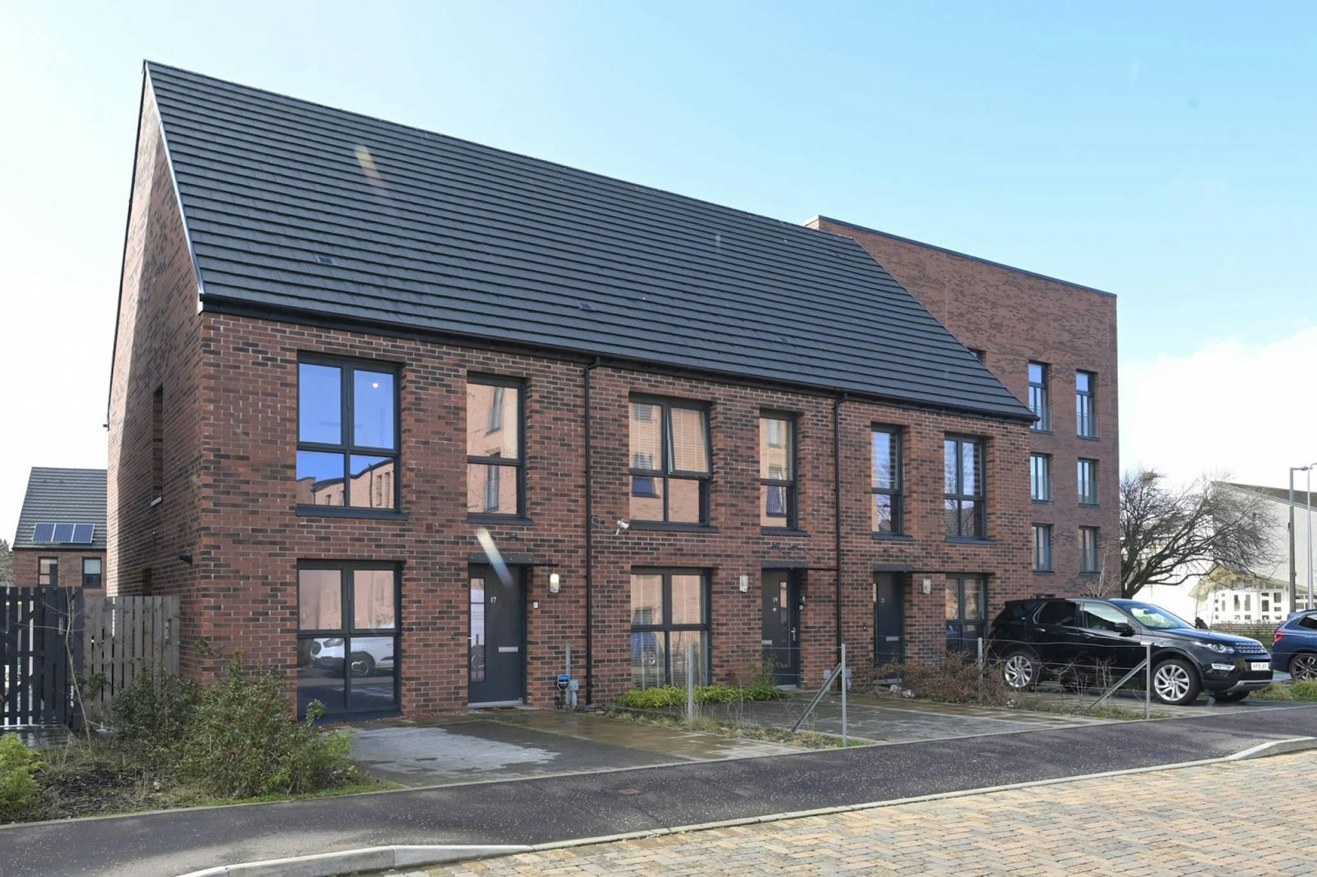 17 Muirhouse Crescent, Muirhouse, Edinburgh, EH4 4QF