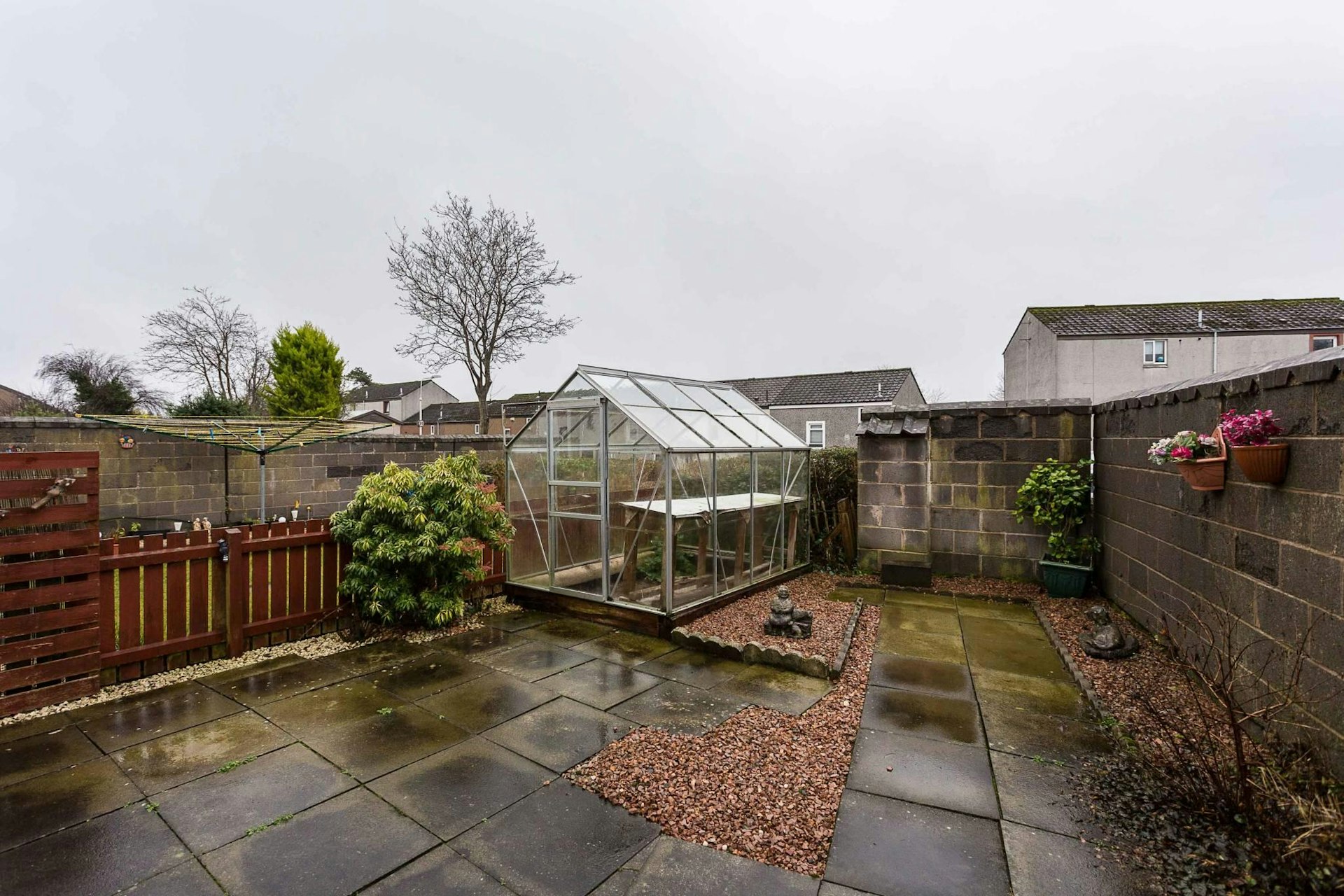 94 Uist Road, Pitcoudie, Glenrothes, KY7 6RE McEwan Fraser Legal