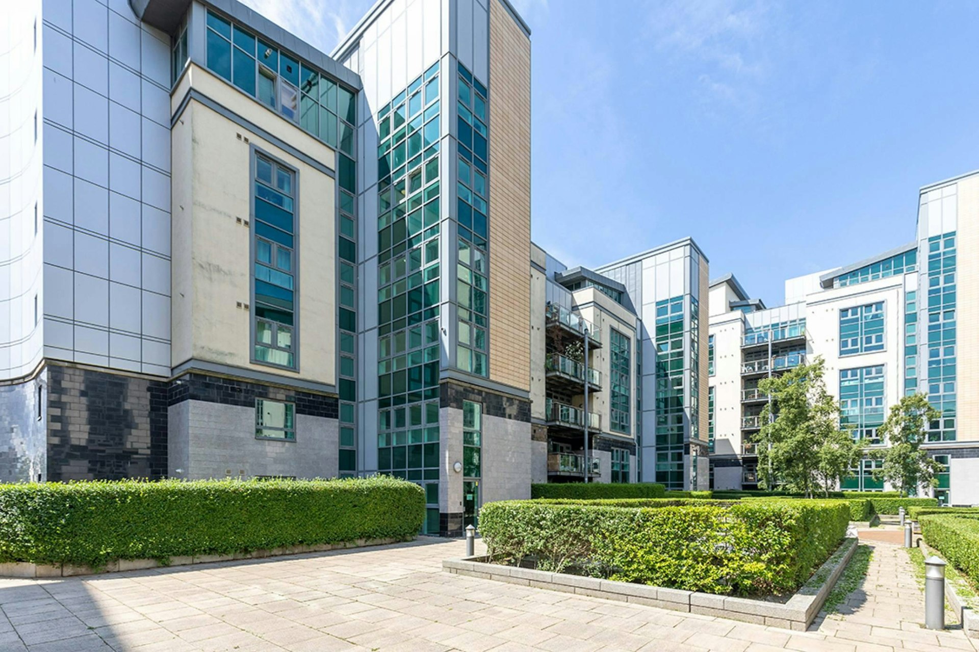 4/2 Western Harbour Place, Edinburgh, EH6 6NG McEwan Fraser Legal