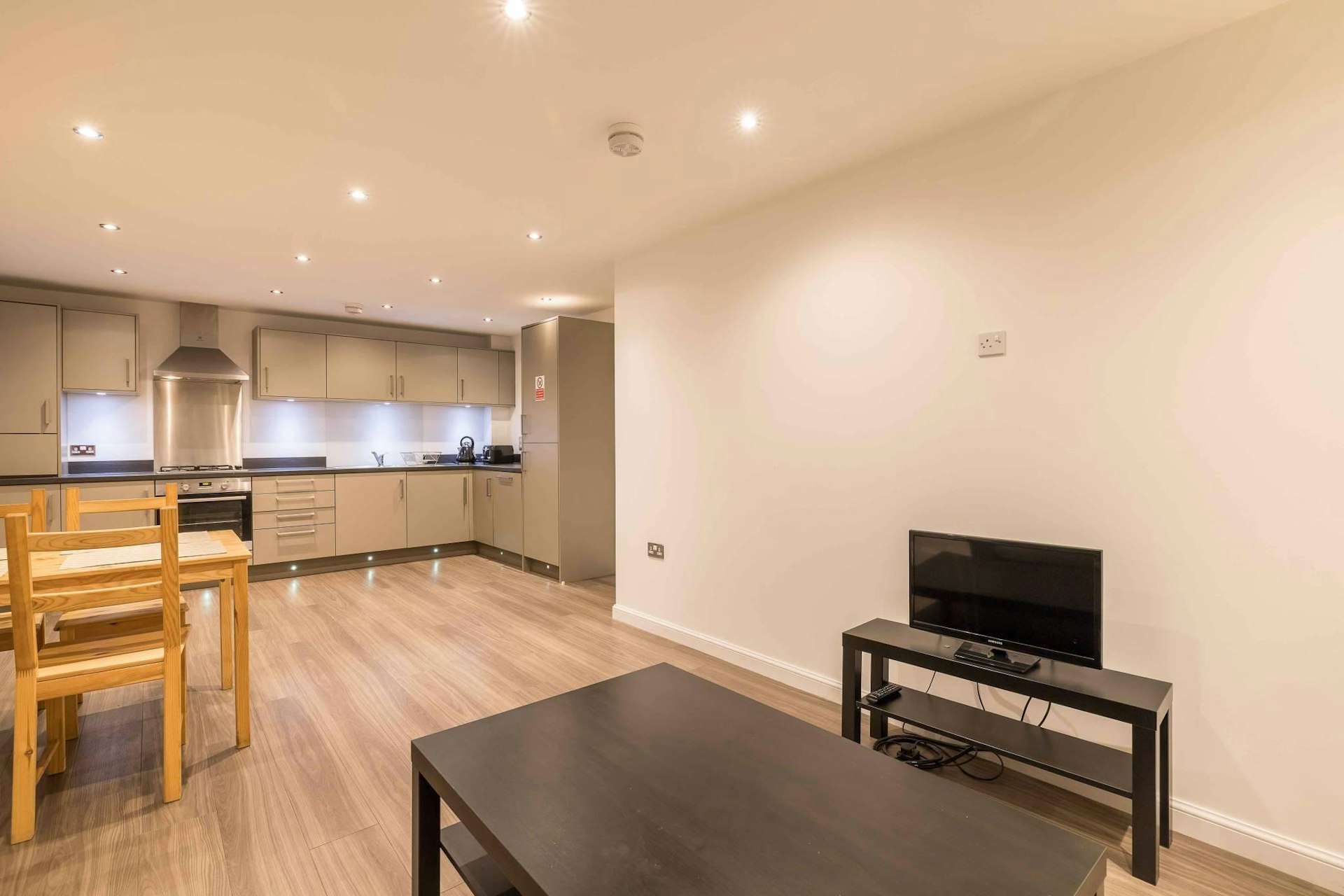 8 Spencer Court, 36 Froghall Terrace, Aberdeen,… McEwan Fraser Legal