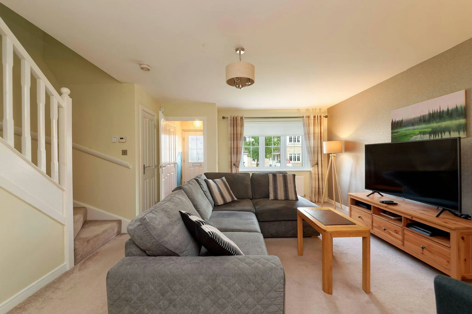33 Mckelvie Crescent, Barrhead, Glasgow, G78 1LY