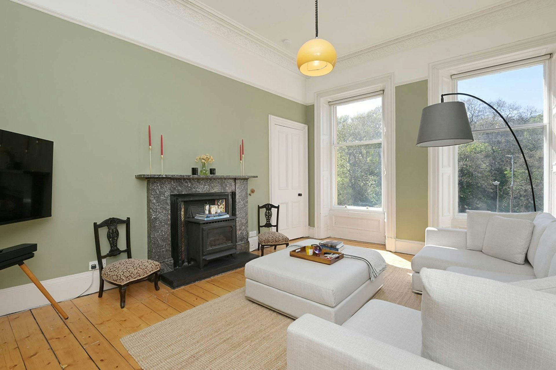 30/3 Hillside Crescent, Edinburgh, EH7 5EF