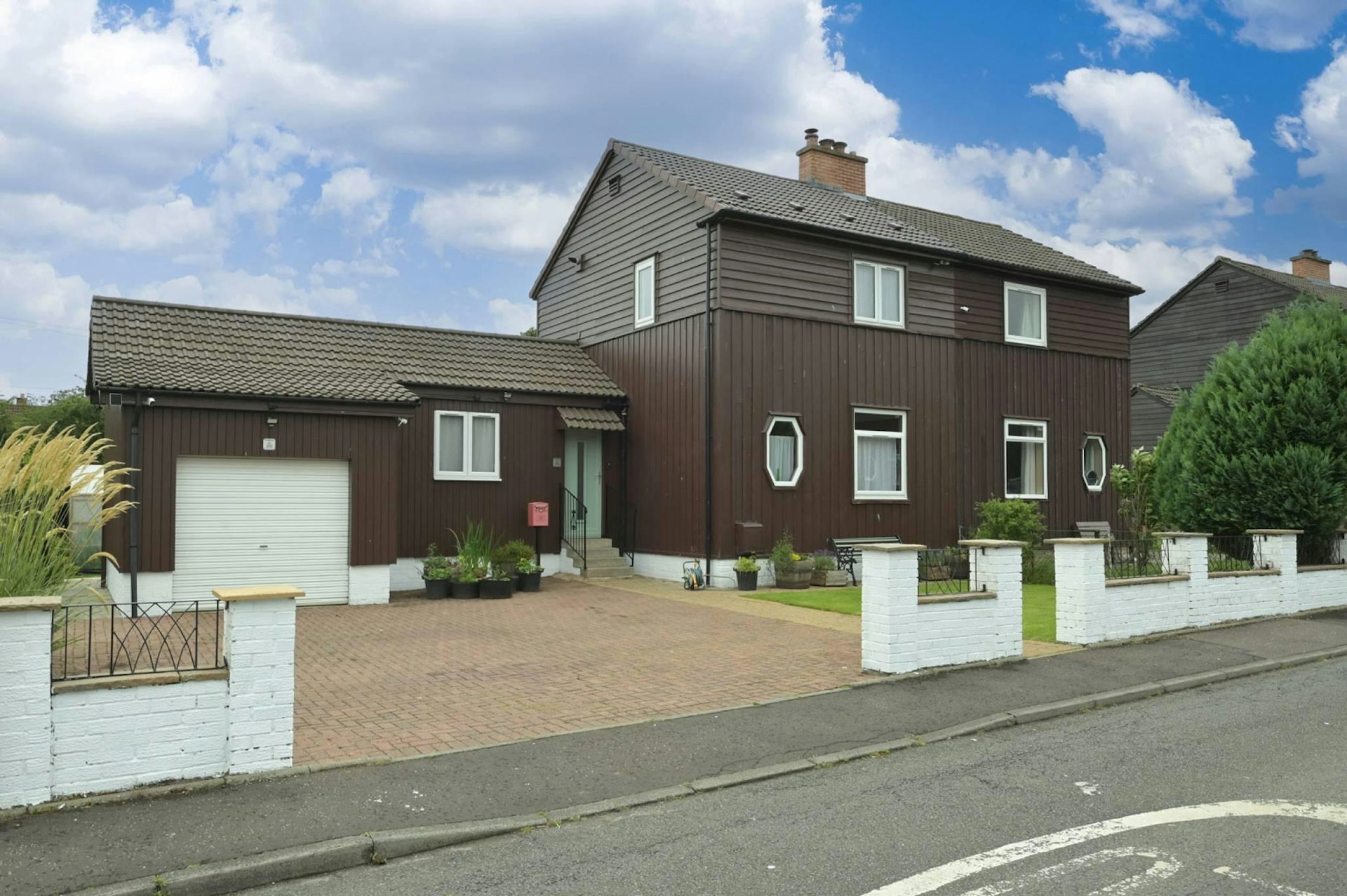 12 Limefield Avenue, Polbeth, EH55 8UJ