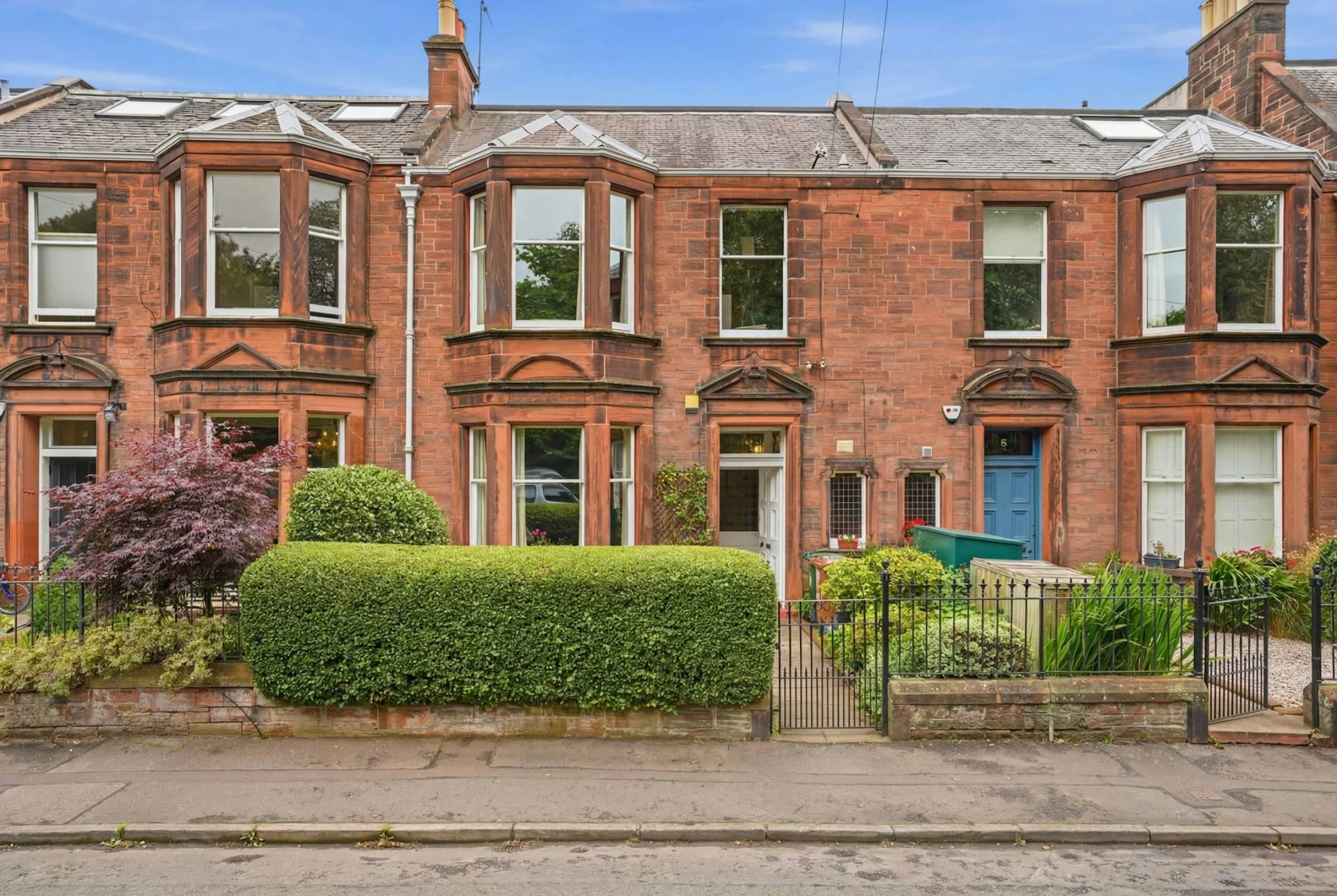 4 Denham Green Avenue, Trinity, Edinburgh, EH5 3NY