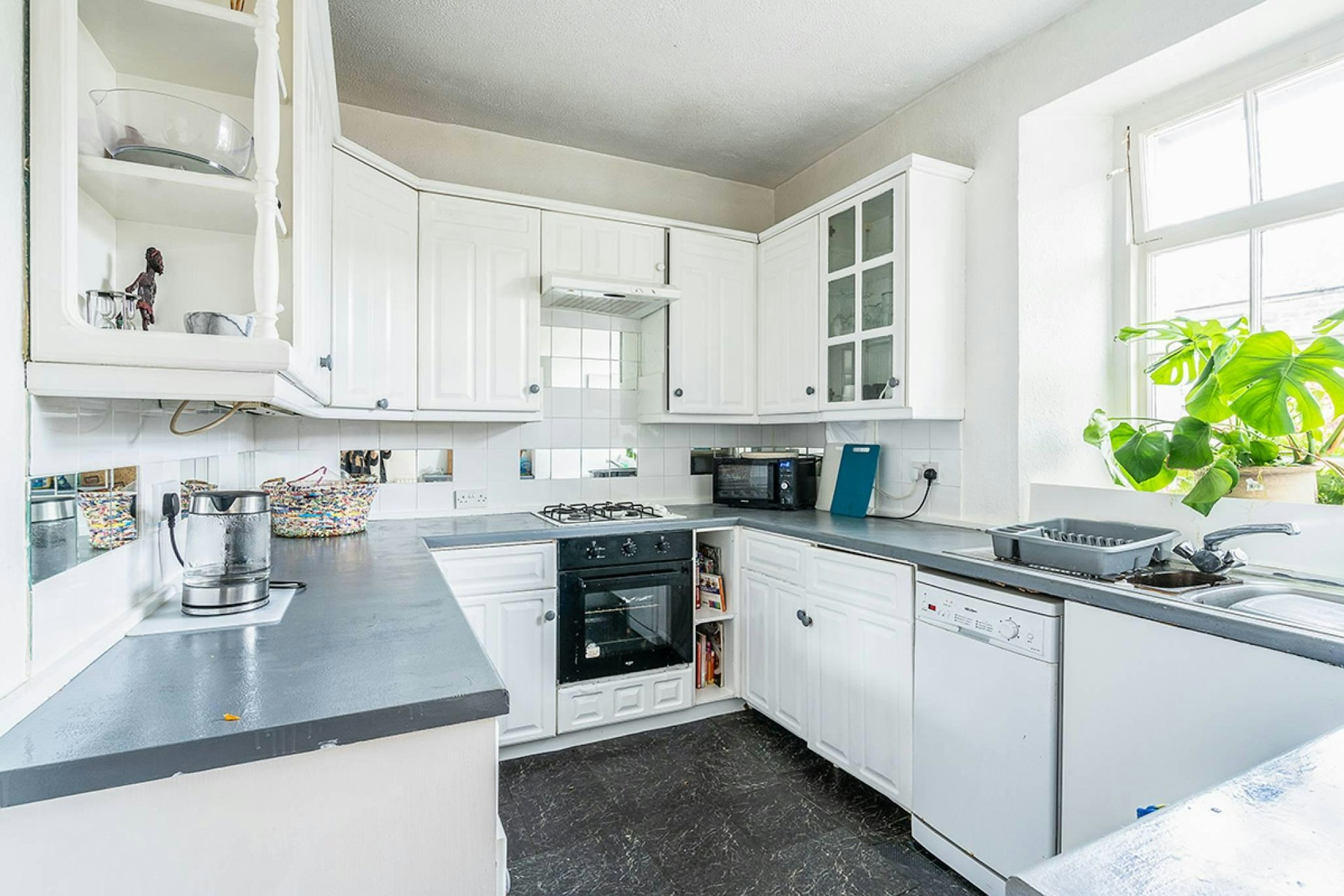 23 Seaside Place, Aberdour, KY3 0TX McEwan Fraser Legal