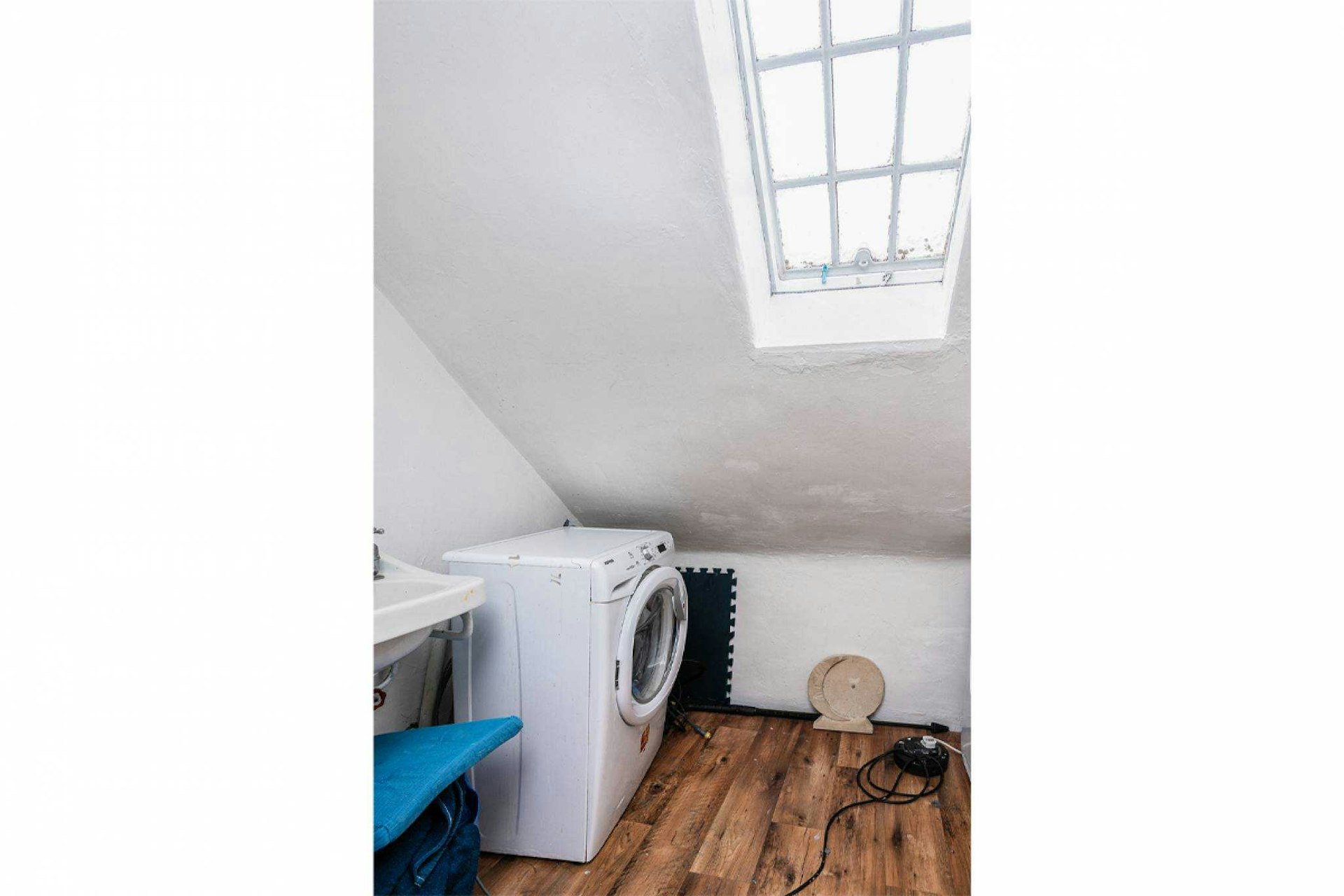 23 Seaside Place, Aberdour, KY3 0TX McEwan Fraser Legal