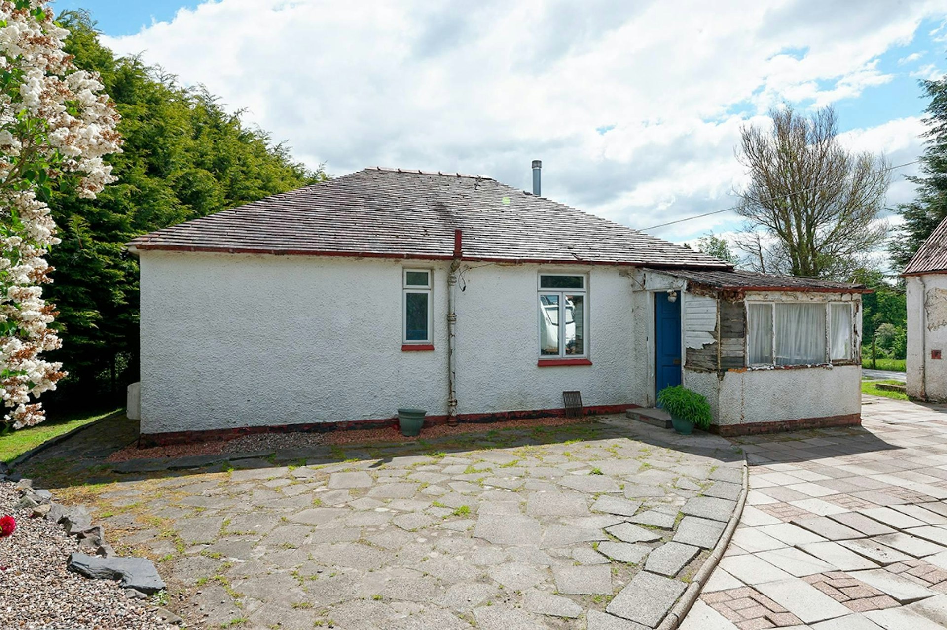 10 Kaimhill Holdings Crosslee Road, Bridge of… McEwan Fraser Legal