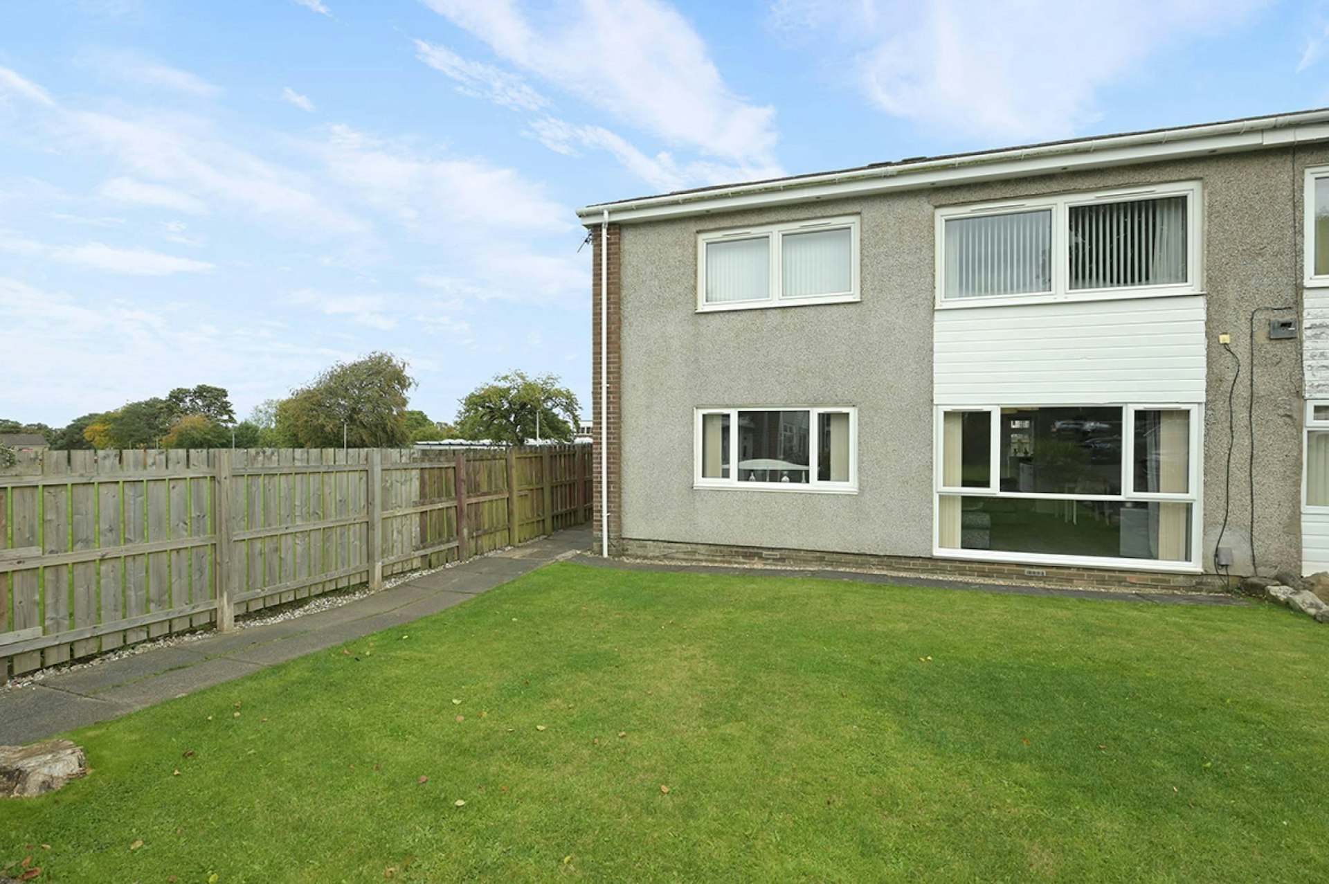 61 Cairns Drive, Balerno, Edinburgh, EH14 7HH
