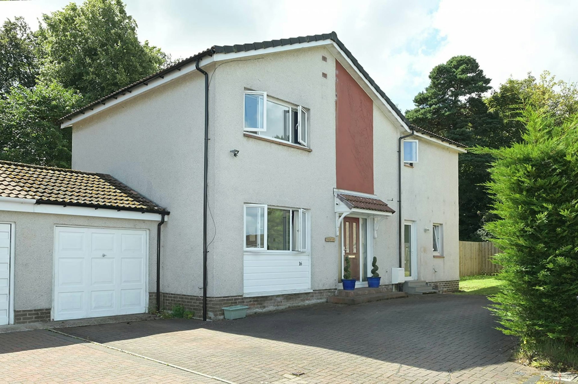 16 Ochiltree Drive, Mid Calder, Livingston, EH53 0RX