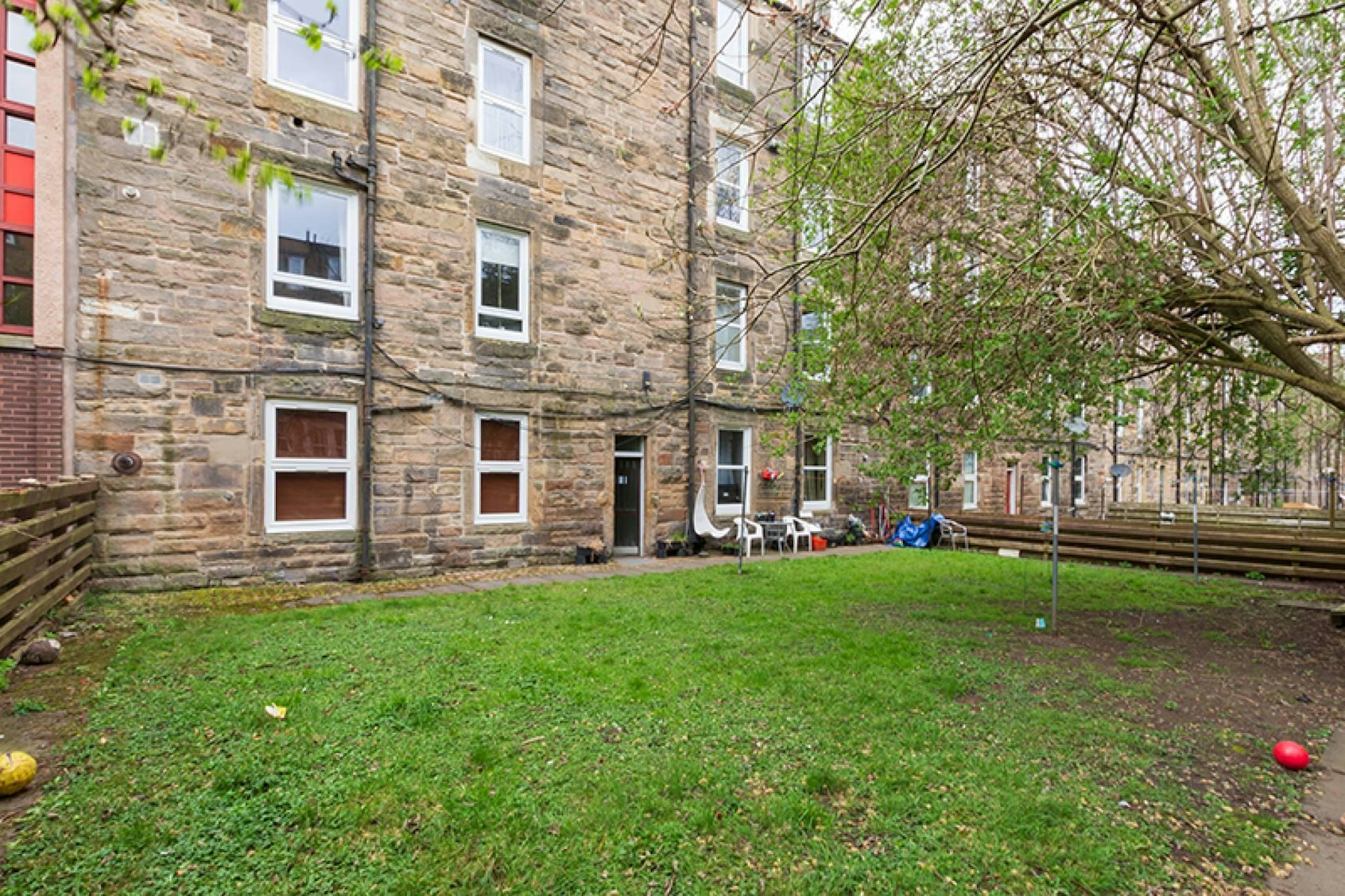 1F3/16 Murdoch Terrace, Fountainbridge,… McEwan Fraser Legal