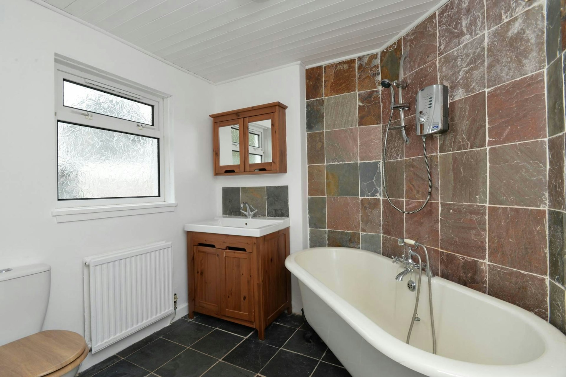 24 Roman Camp Cottages, Broxburn, EH52 5PJ McEwan Fraser Legal