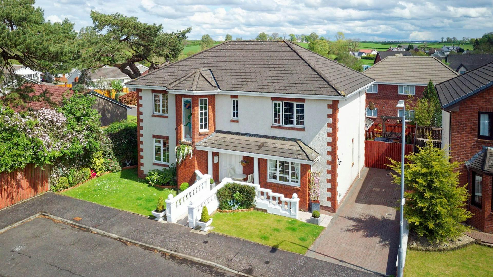 26 Towerhill Avenue, Kilmaurs, KA3 2TS McEwan Fraser Legal